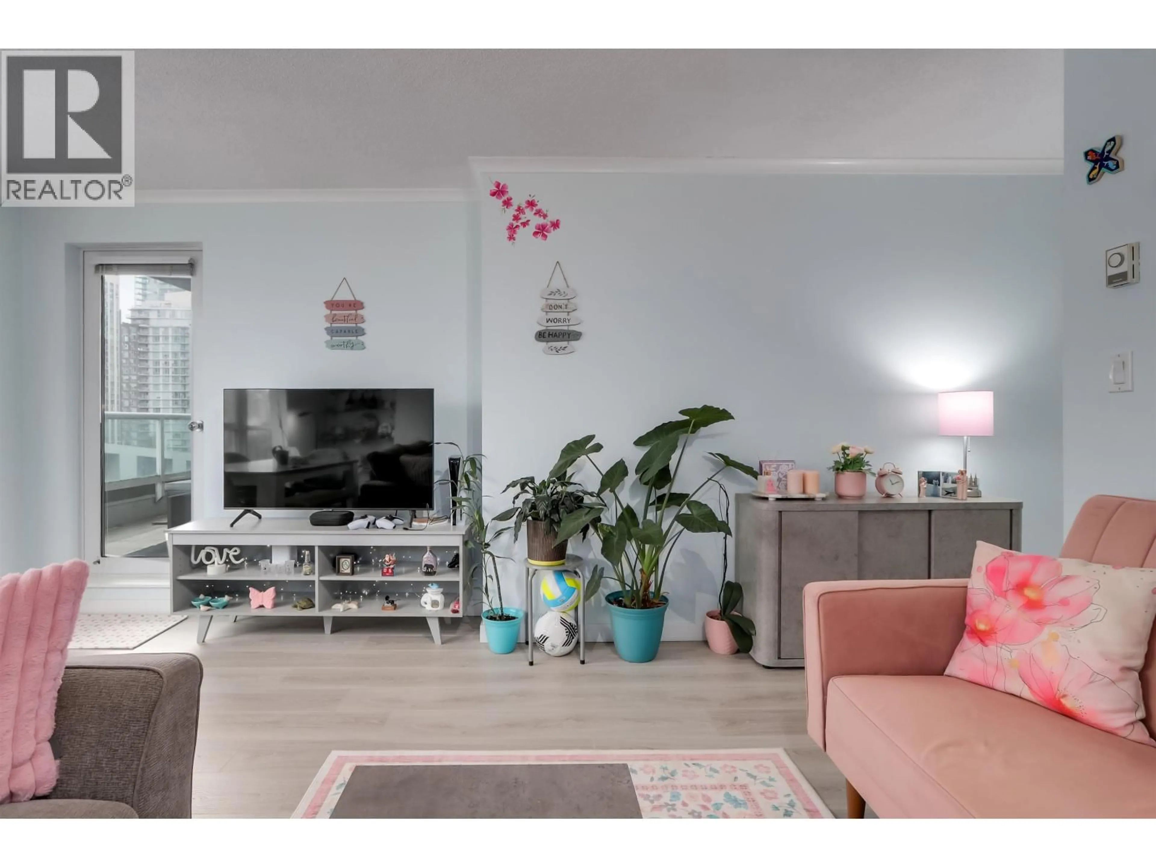 Living room with furniture, wood/laminate floor for 1401 - 1500 HOWE STREET, Vancouver British Columbia V6Z2N1