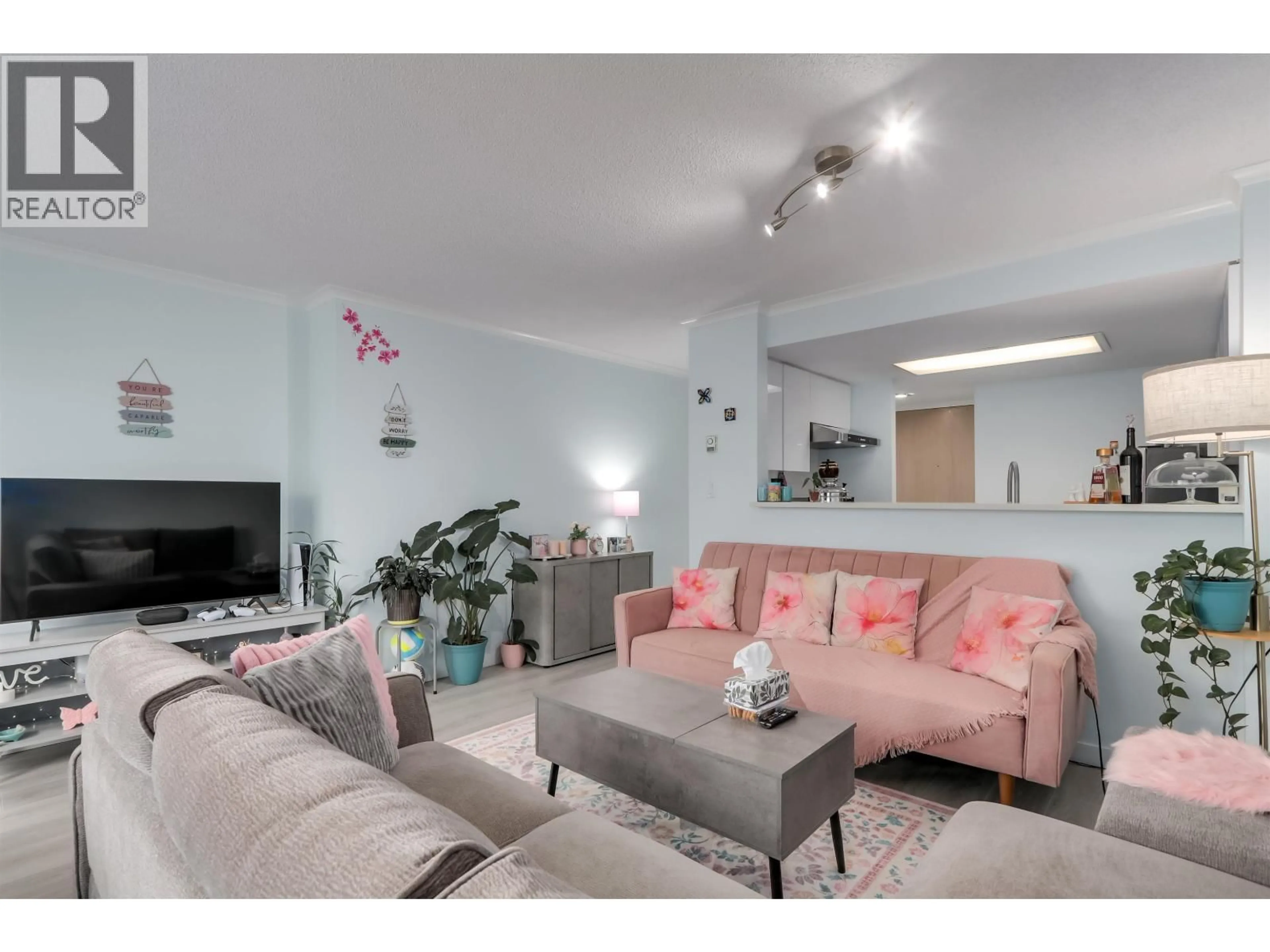 Living room with furniture, unknown for 1401 - 1500 HOWE STREET, Vancouver British Columbia V6Z2N1