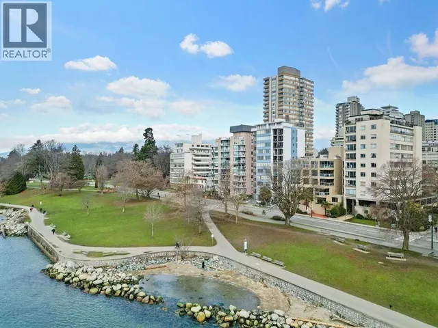 401 - 2015 BEACH AVENUE, Vancouver 2