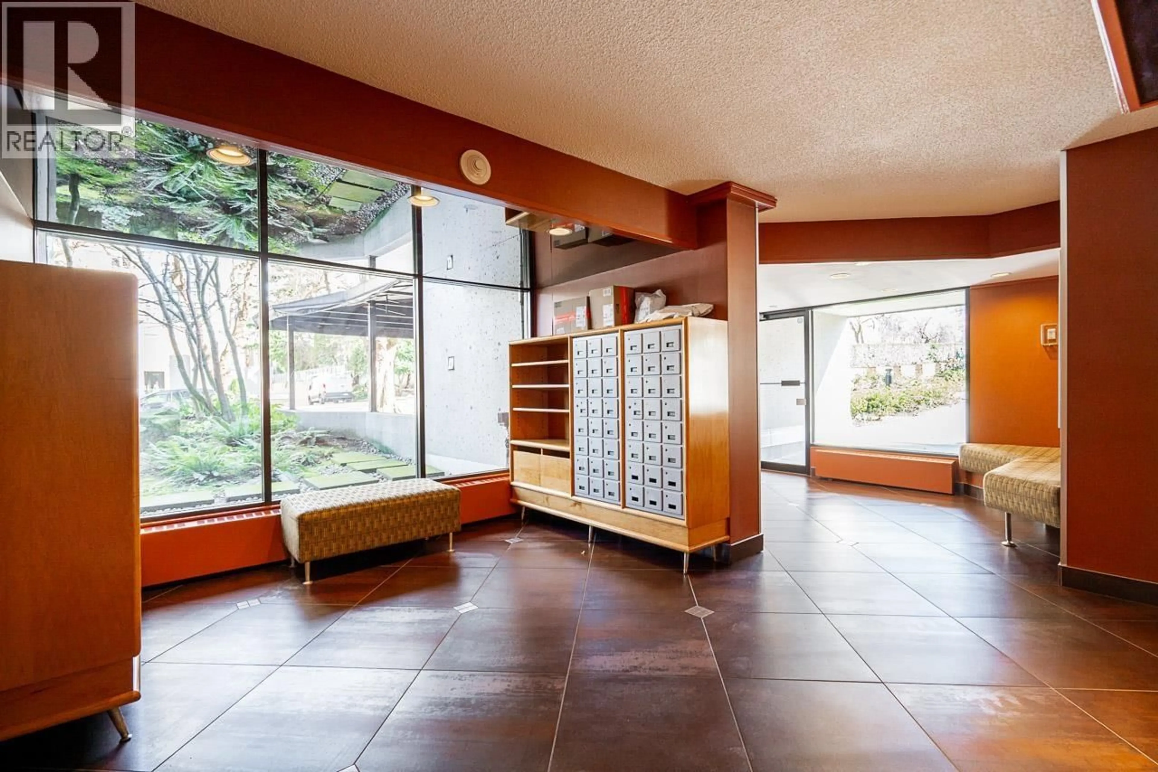 Indoor foyer for 204 - 1740 COMOX STREET, Vancouver British Columbia V6G2Z1
