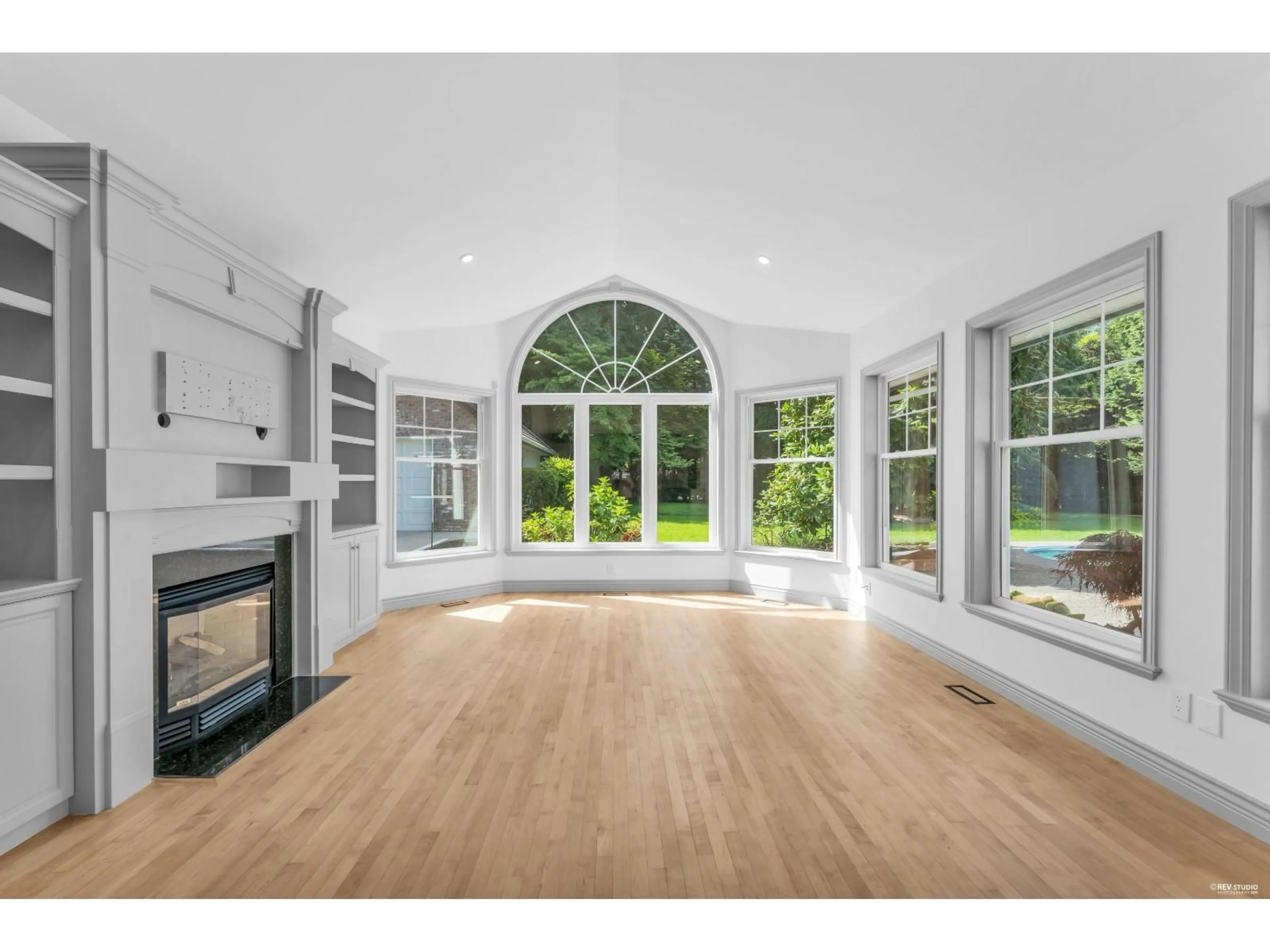 Unknown for 13688 32 AVENUE, Surrey British Columbia V4P3C8