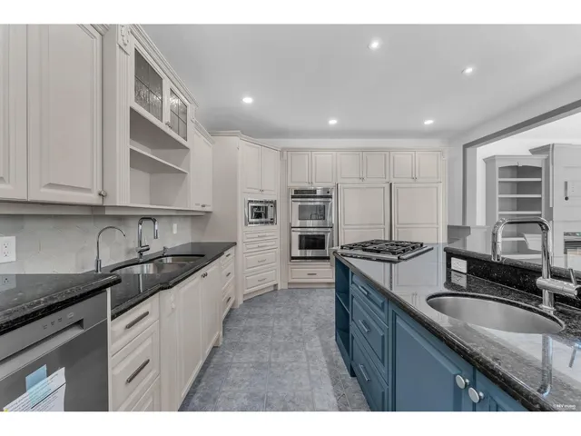 13688 32 AVENUE, Surrey 5