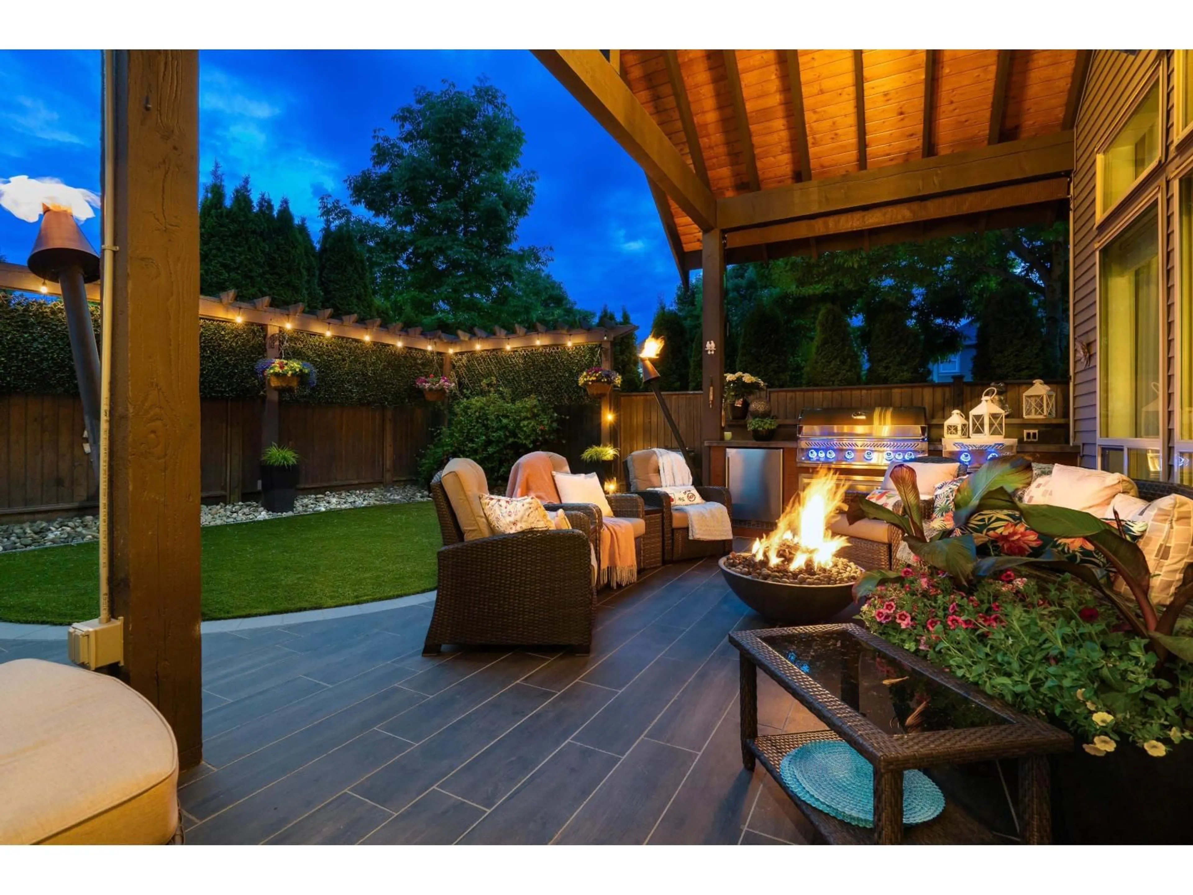 Patio, street for 21108 79A AVENUE, Langley British Columbia V2Y0H3
