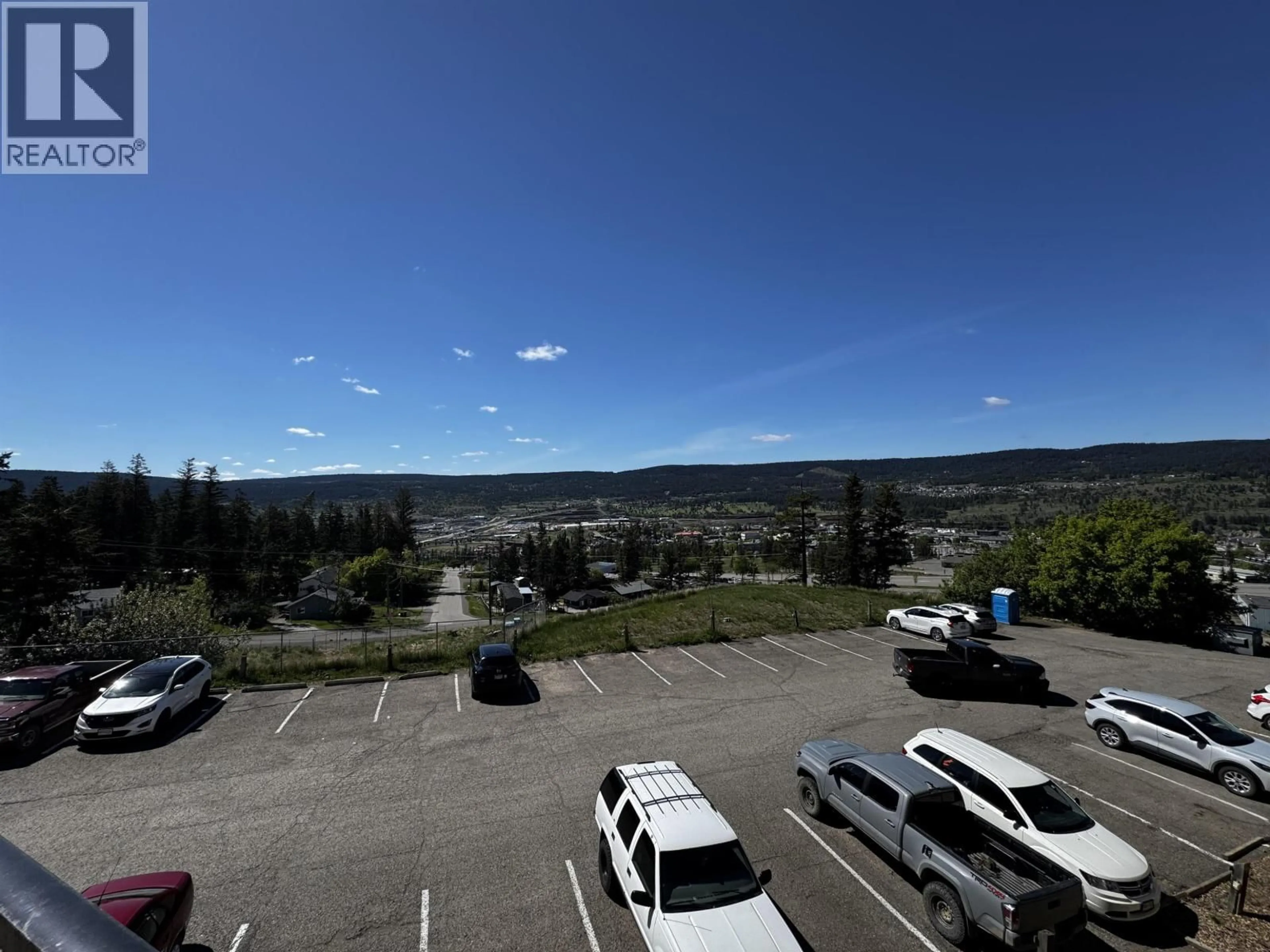 Parking for 308 - 280 BROADWAY AVENUE, Williams Lake British Columbia V2G4J7