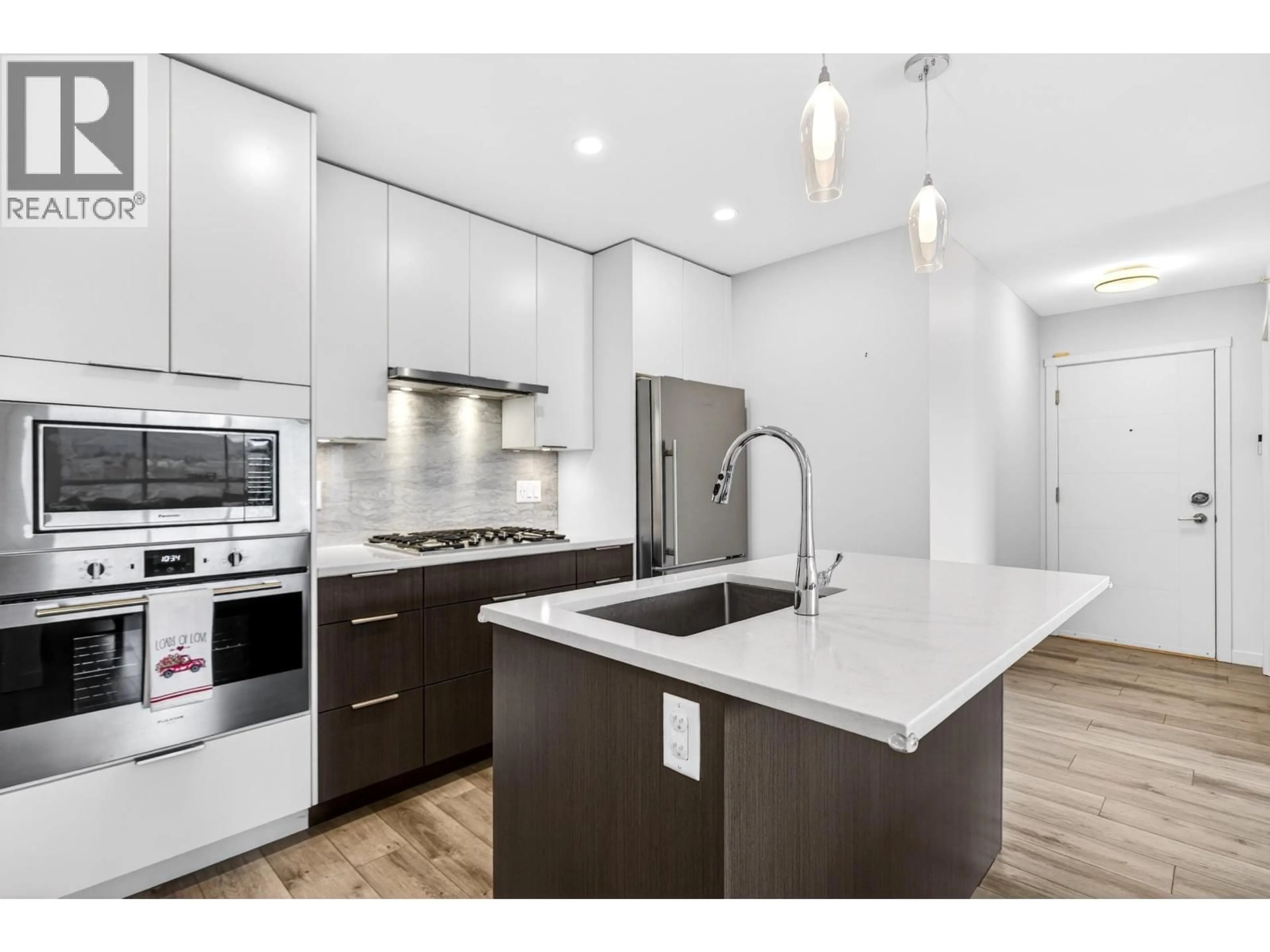 Open concept kitchen, unknown for 417 - 11641 227 STREET, Maple Ridge British Columbia V2X9J6