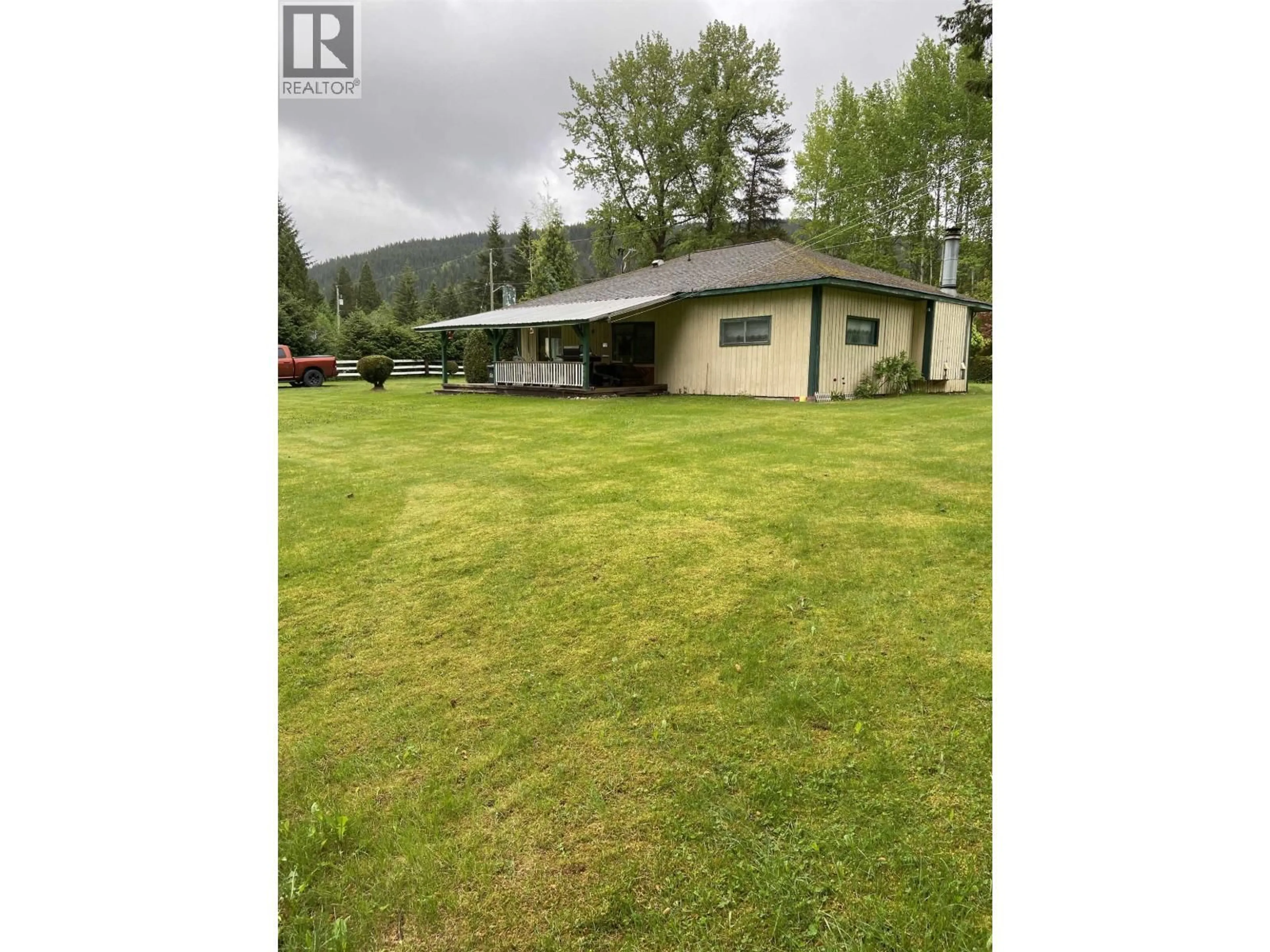 A pic from outside/outdoor area/front of a property/back of a property/a pic from drone, unknown for 4503 EBY STREET, Terrace British Columbia V8G0B3