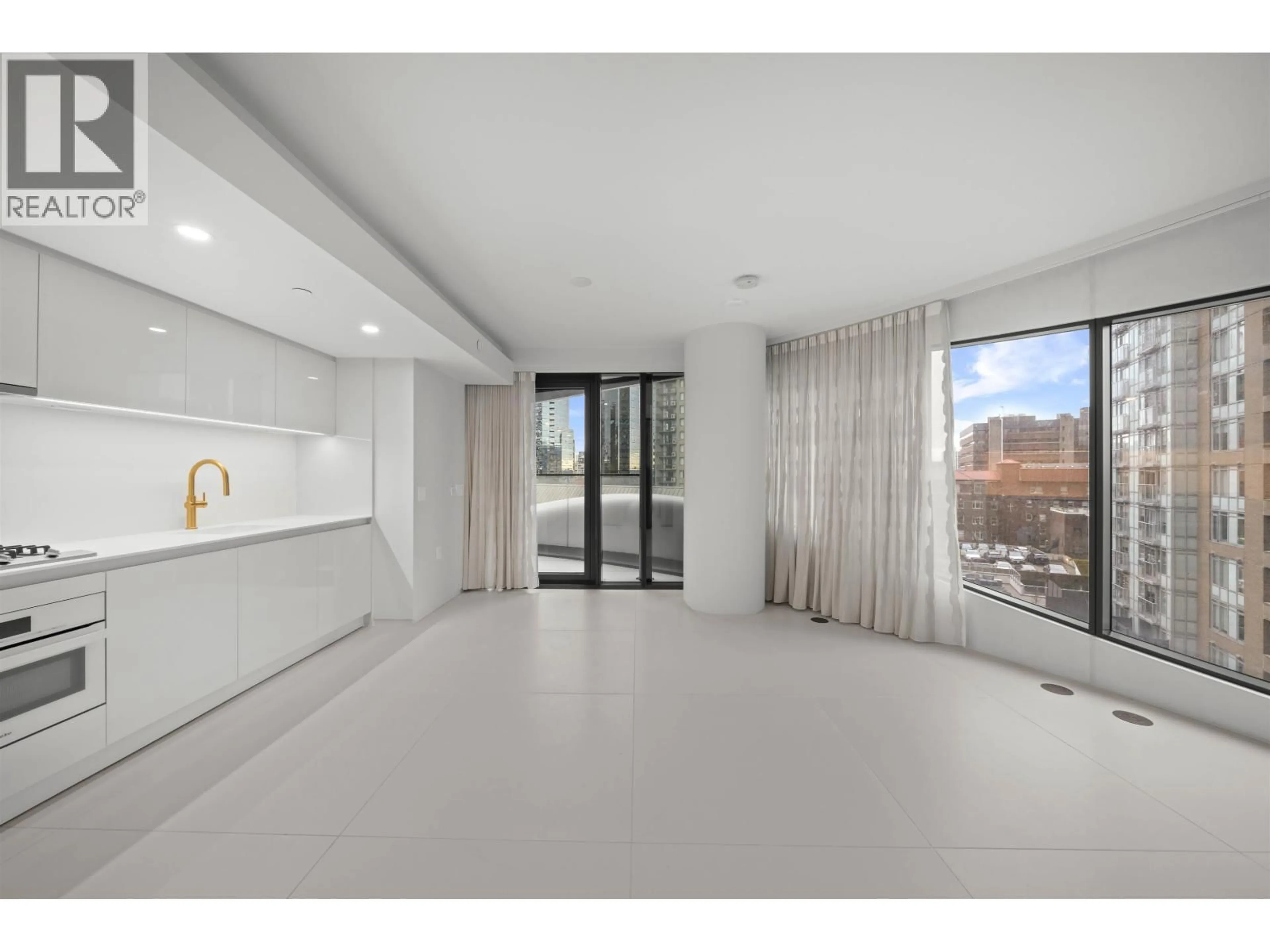 A pic of a room for 702 - 1033 NELSON STREET, Vancouver British Columbia V6E0E5