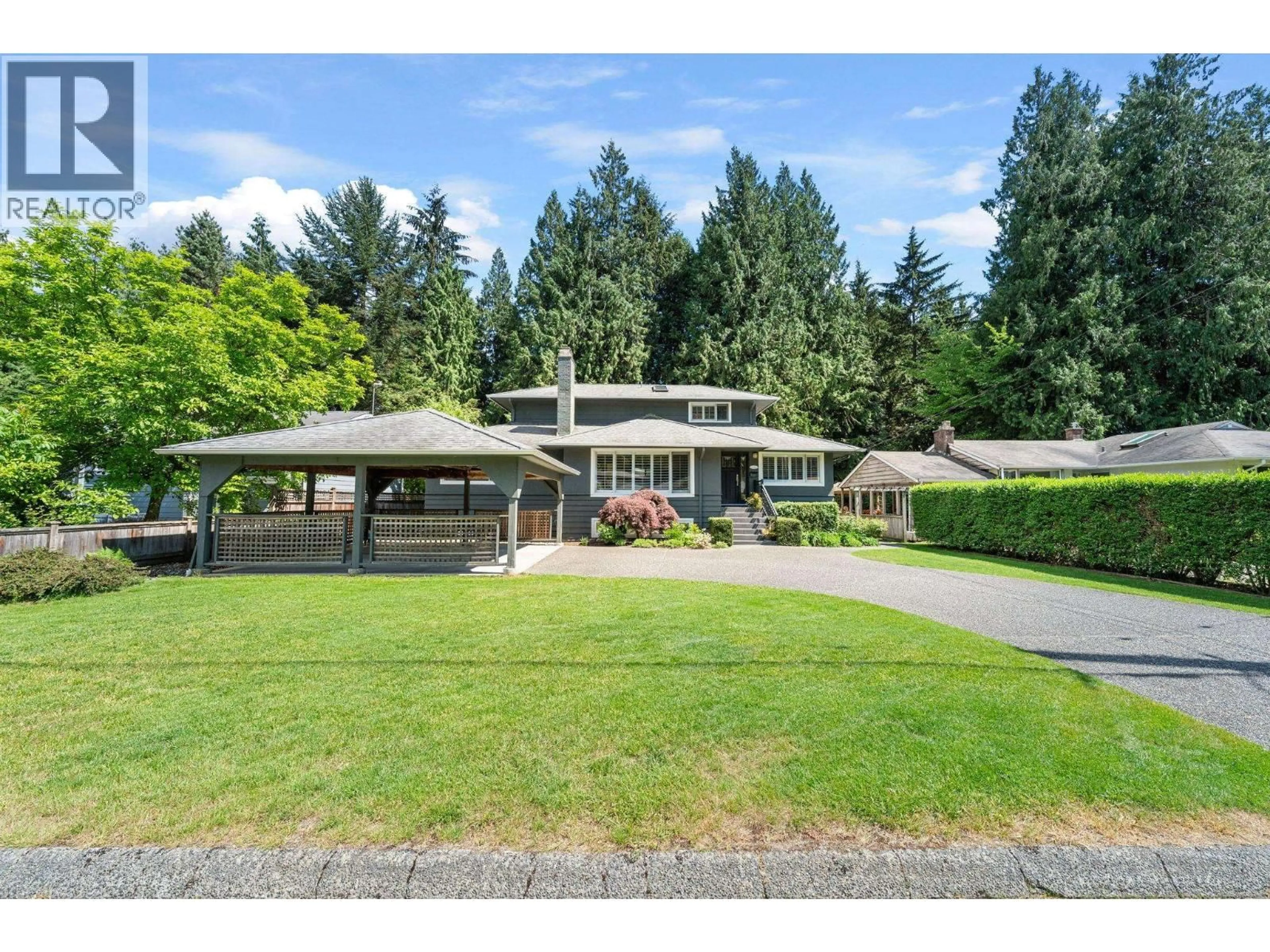 A pic from outside/outdoor area/front of a property/back of a property/a pic from drone, street for 4368 ARUNDEL ROAD, North Vancouver British Columbia V7R3T2