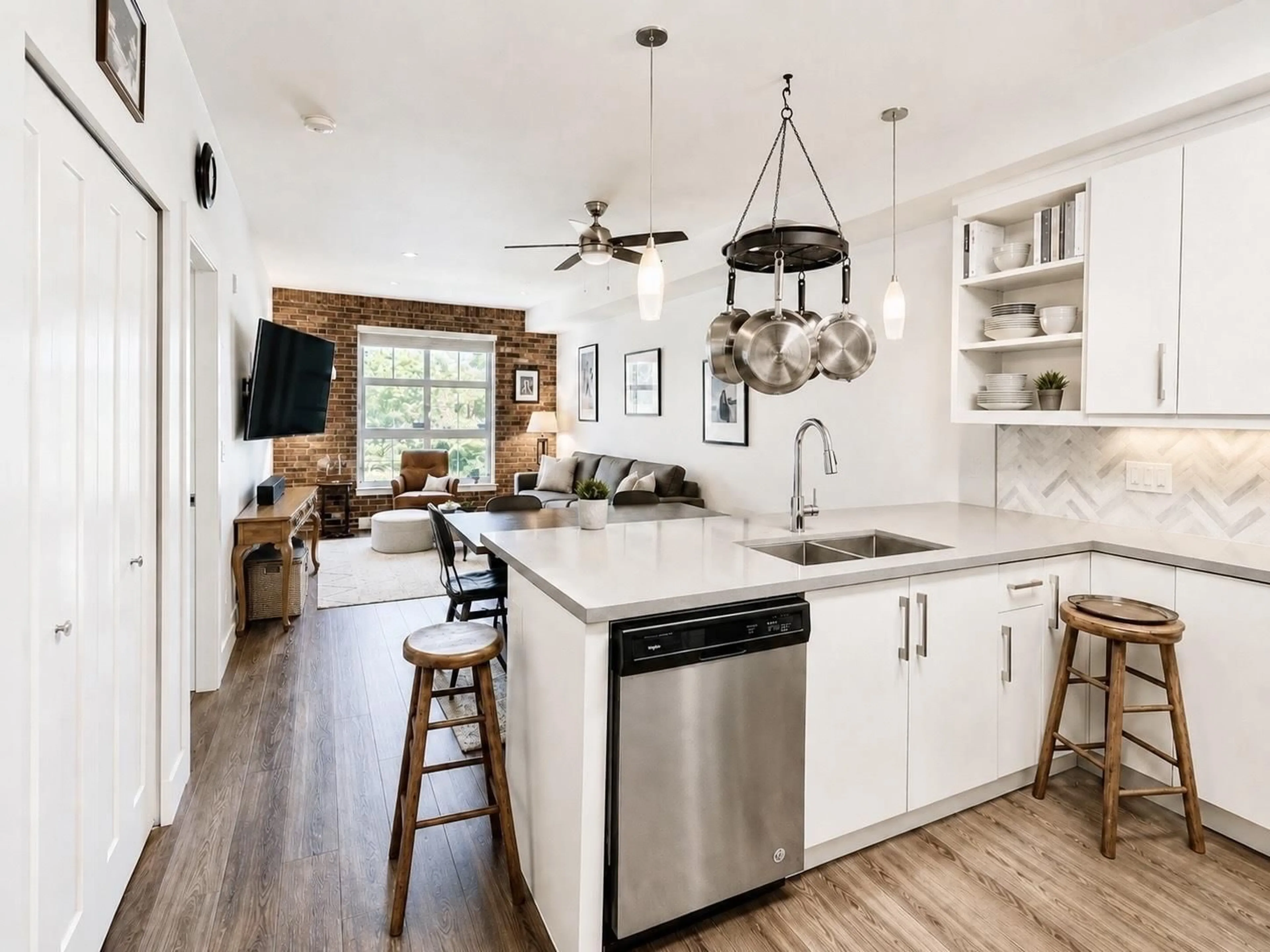 Open concept kitchen, unknown for 103 - 14550 WINTER CRESCENT, Surrey British Columbia V4P0G4
