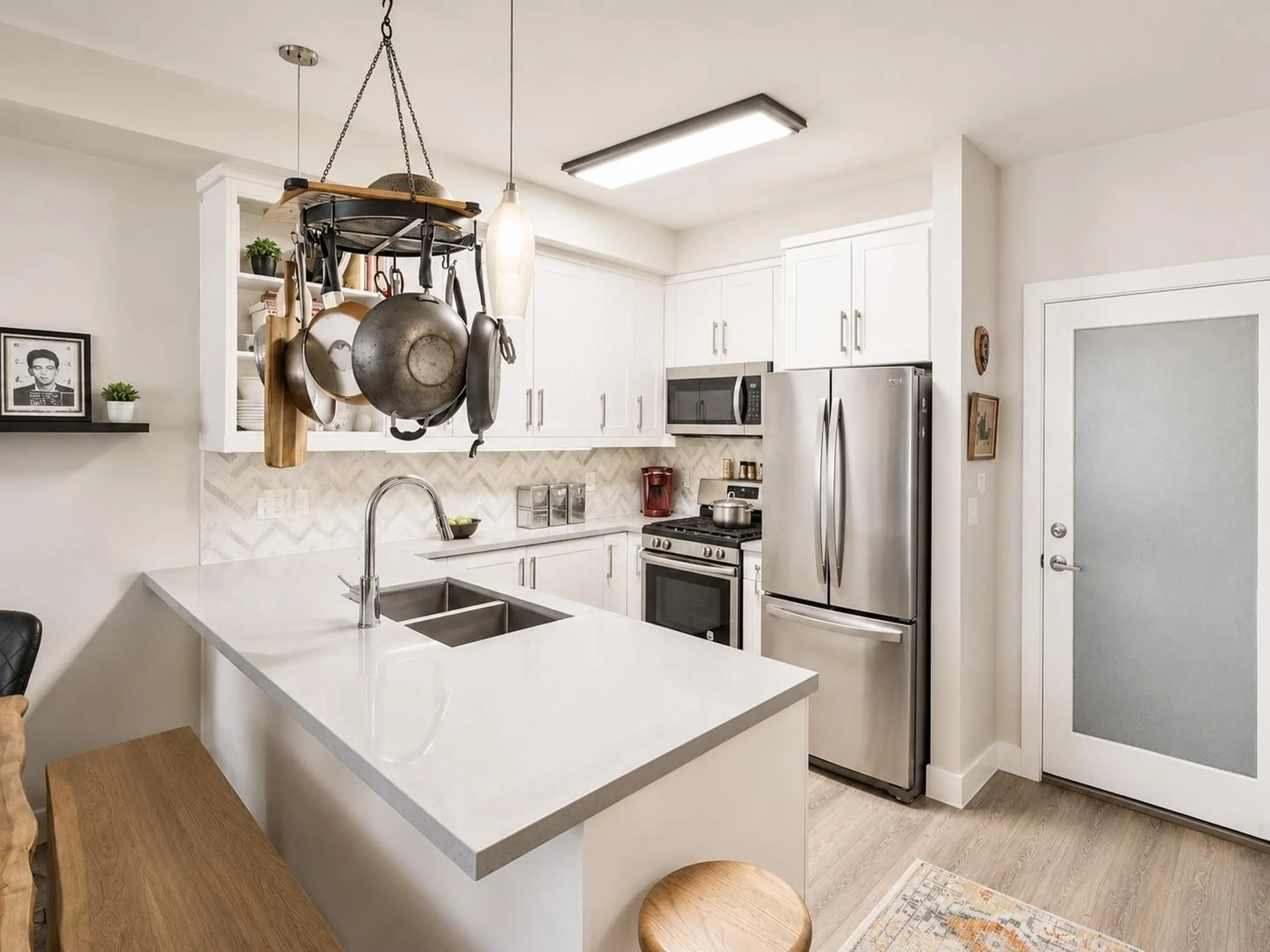 Contemporary kitchen, ceramic/tile floor for 103 - 14550 WINTER CRESCENT, Surrey British Columbia V4P0G4