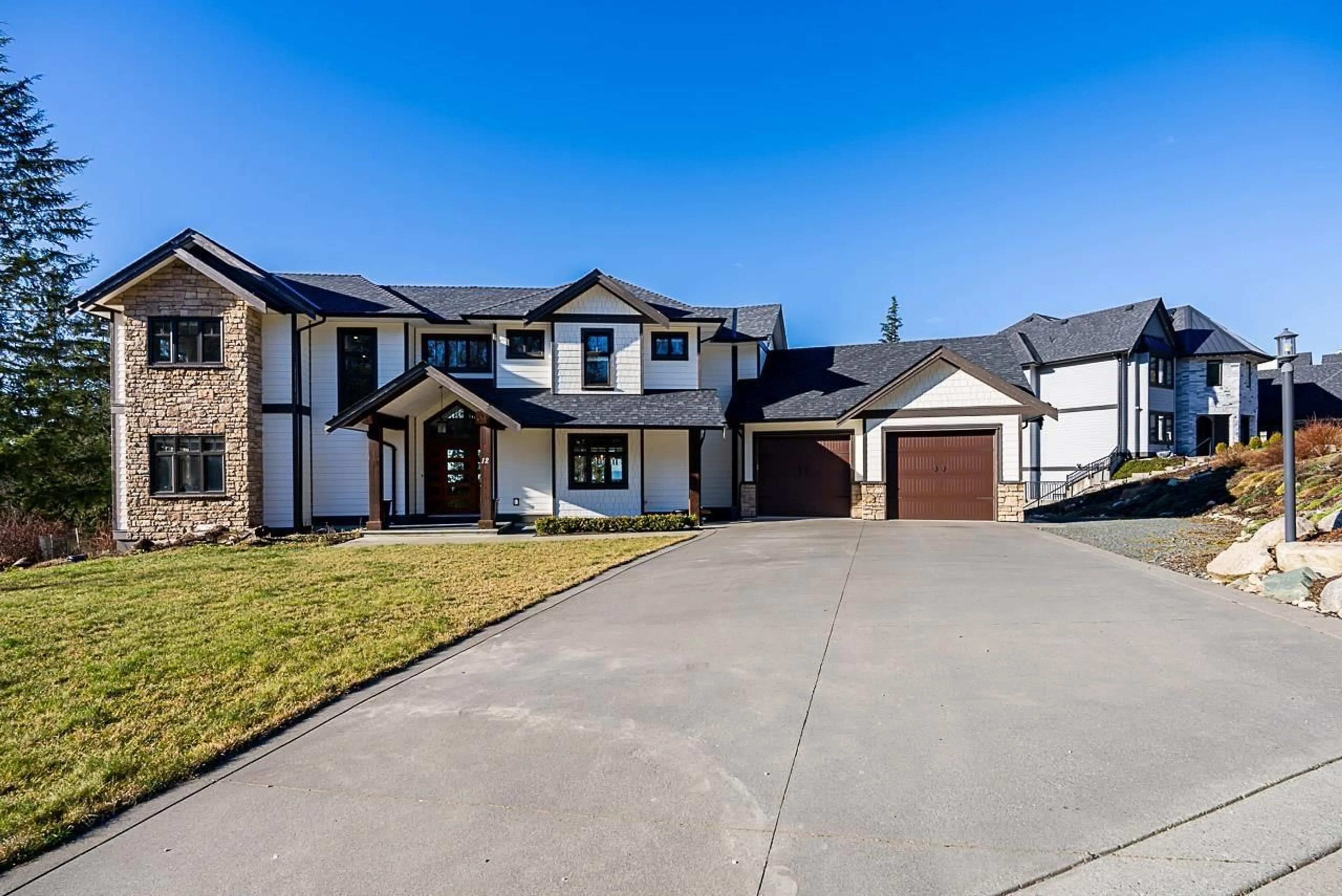A pic from outside/outdoor area/front of a property/back of a property/a pic from drone, street for 12 - 37885 BAKSTAD ROAD, Abbotsford British Columbia V3G0E4