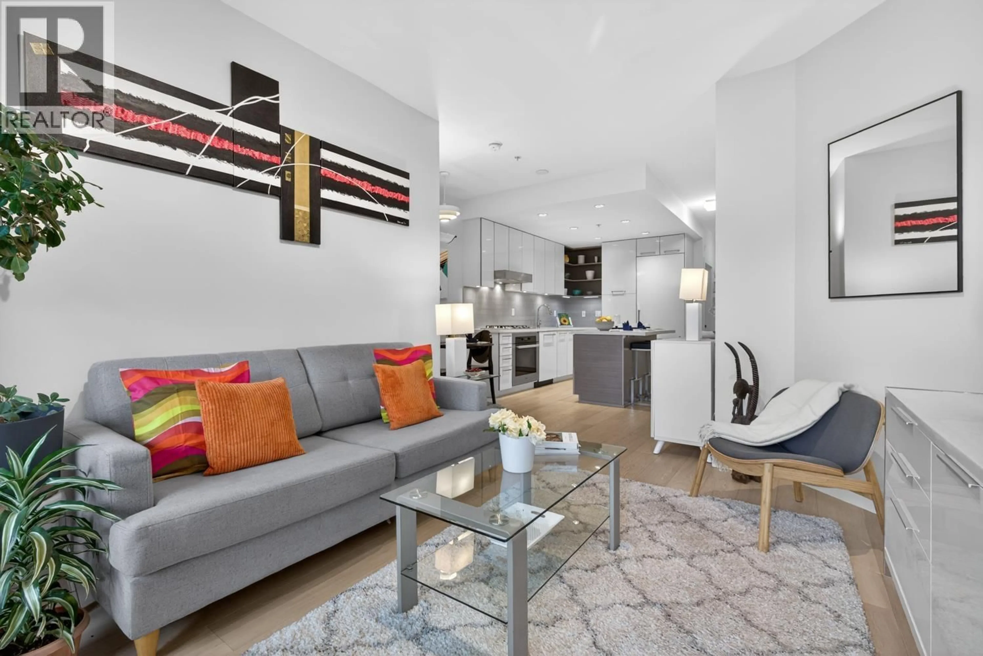 Living room with furniture, unknown for 306 - 1628 4TH AVENUE, Vancouver British Columbia V6J0G6