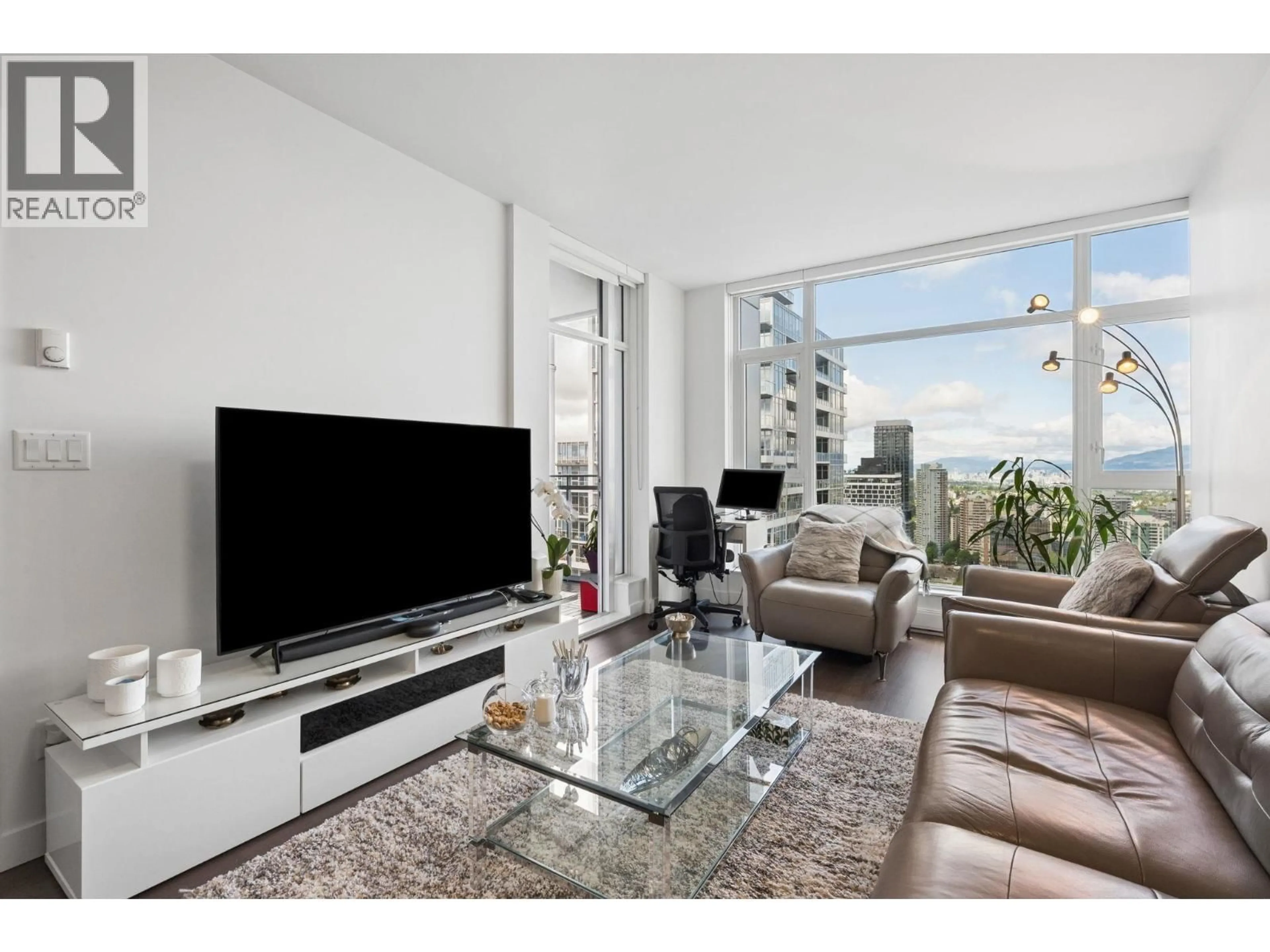Living room with furniture, unknown for 3807 - 4670 ASSEMBLY WAY, Burnaby British Columbia V5H0H3