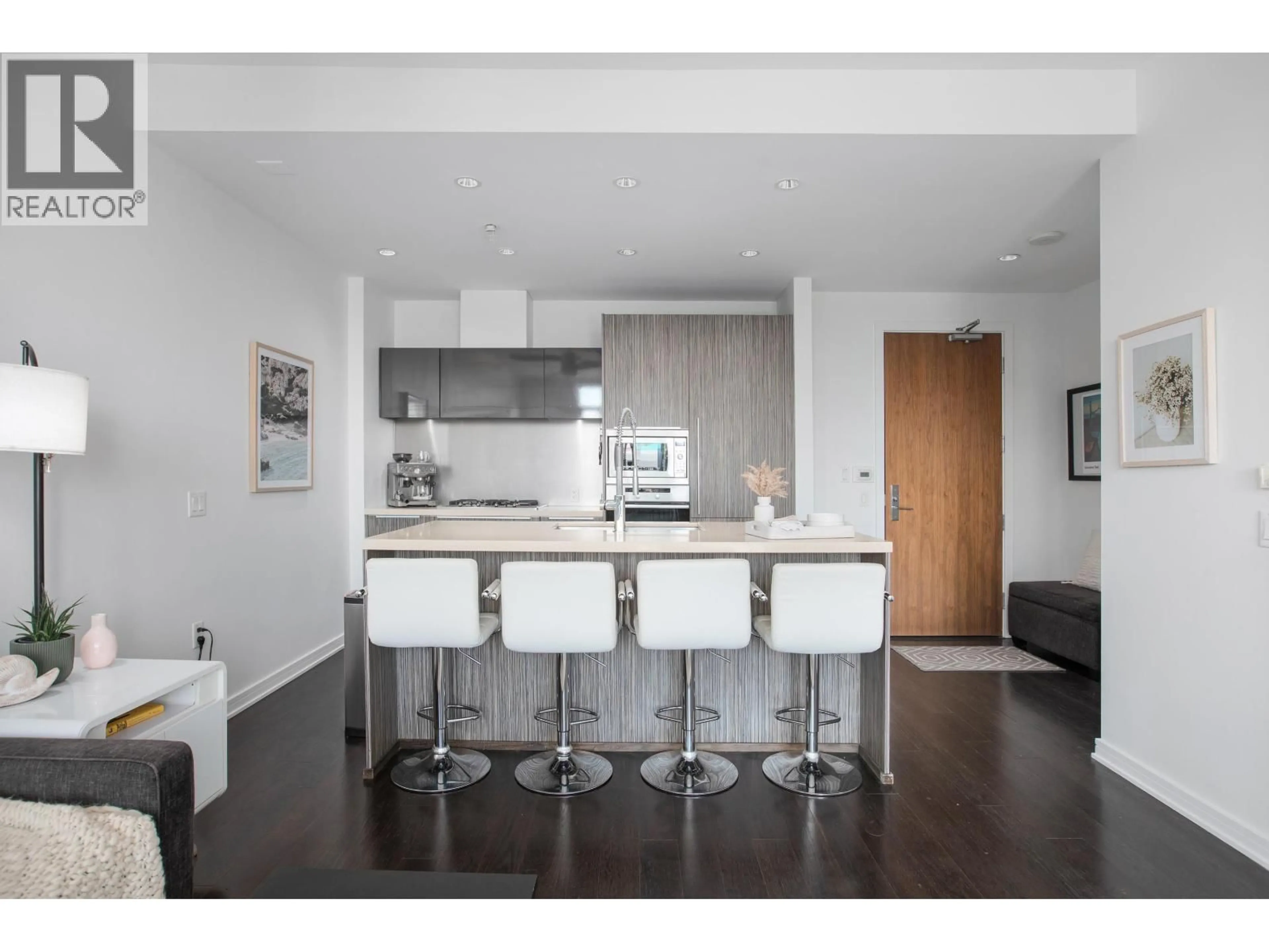 Open concept kitchen, wood/laminate floor for 901 - 1616 COLUMBIA STREET, Vancouver British Columbia V5Y0B7