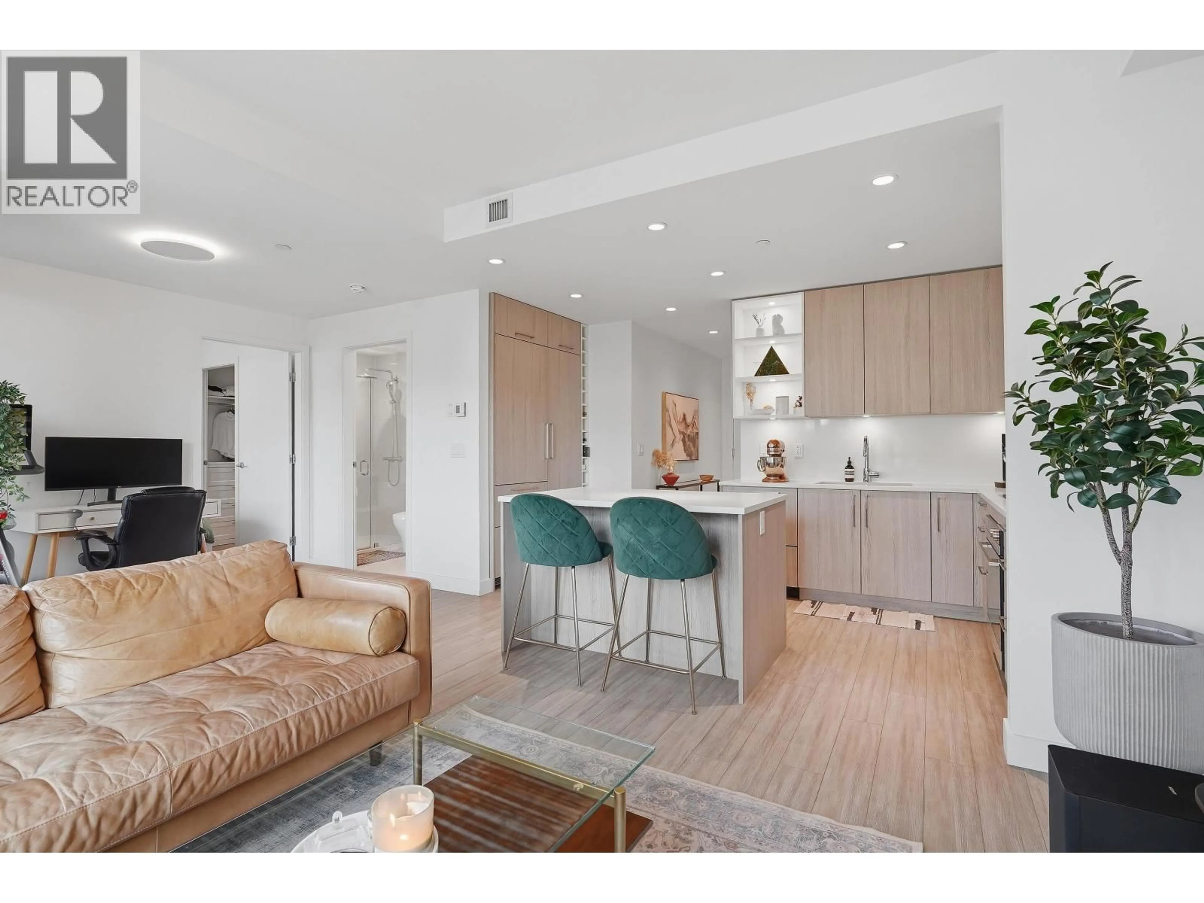 Unknown for 311 - 707 3RD STREET, North Vancouver British Columbia V7L1G8