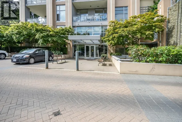 301 - 280 ROSS DRIVE, New Westminster 2