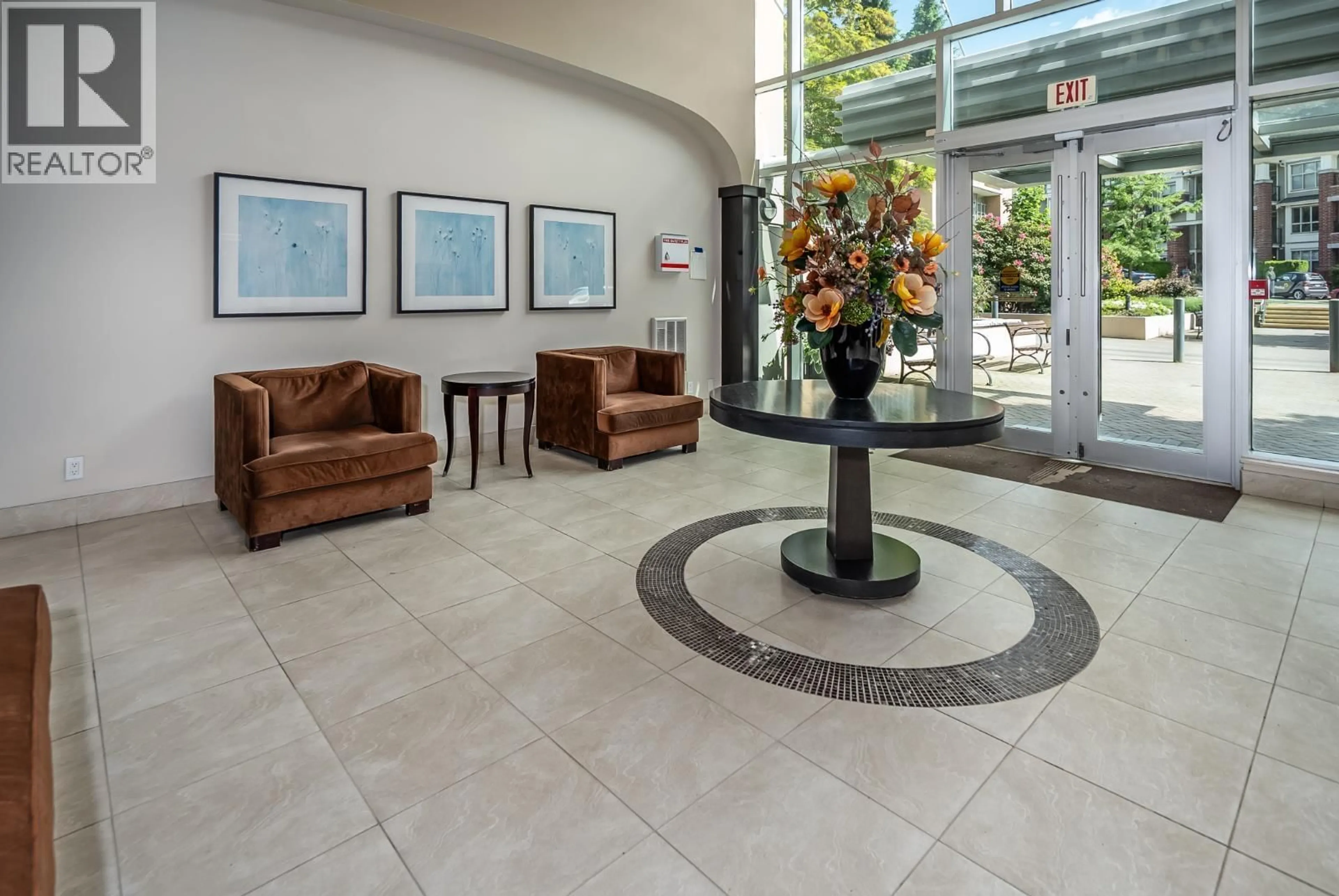 Lobby for 301 - 280 ROSS DRIVE, New Westminster British Columbia V3L0C2