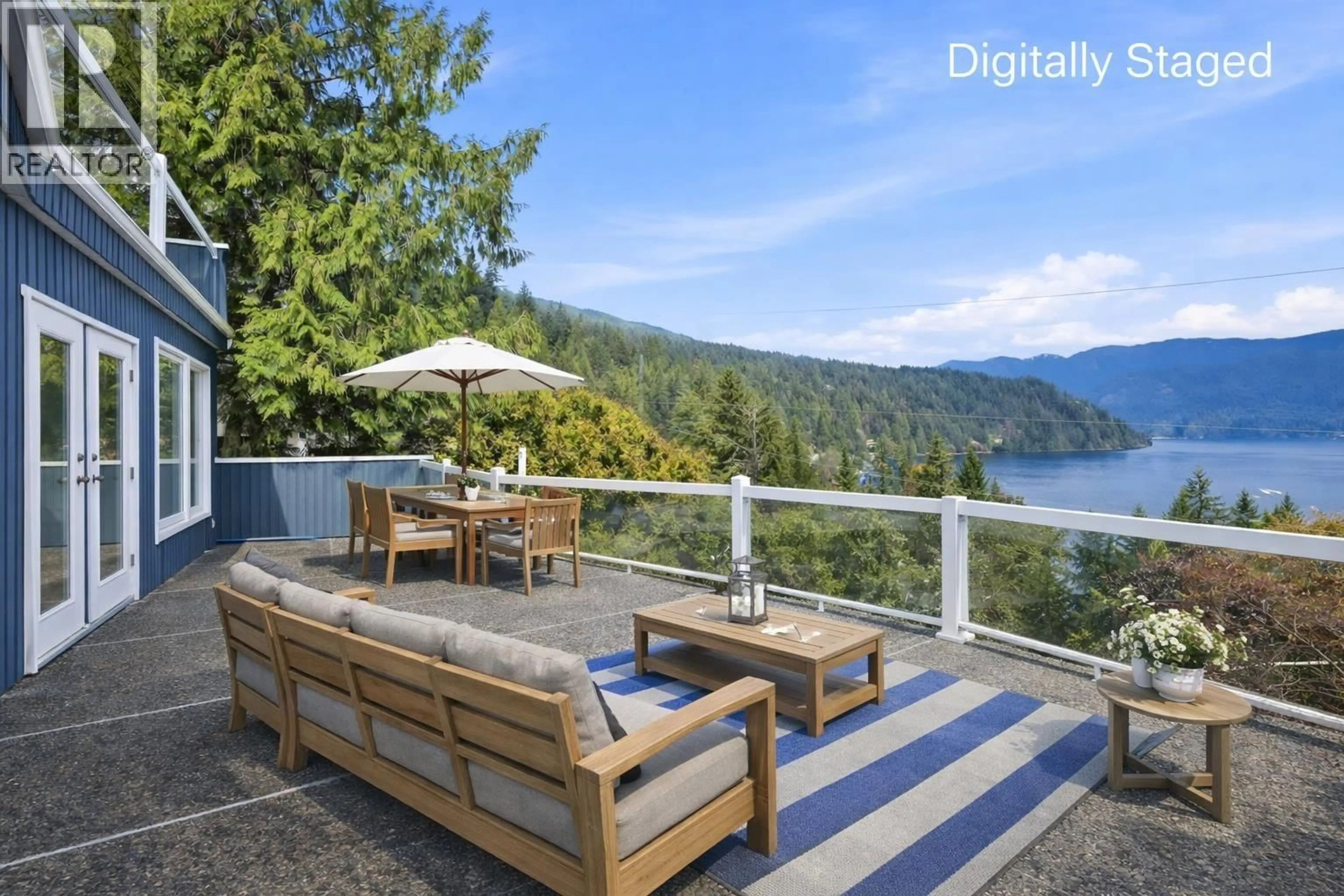Patio, water/lake/river/ocean view for 2341 CALEDONIA AVENUE, North Vancouver British Columbia V7G1T8