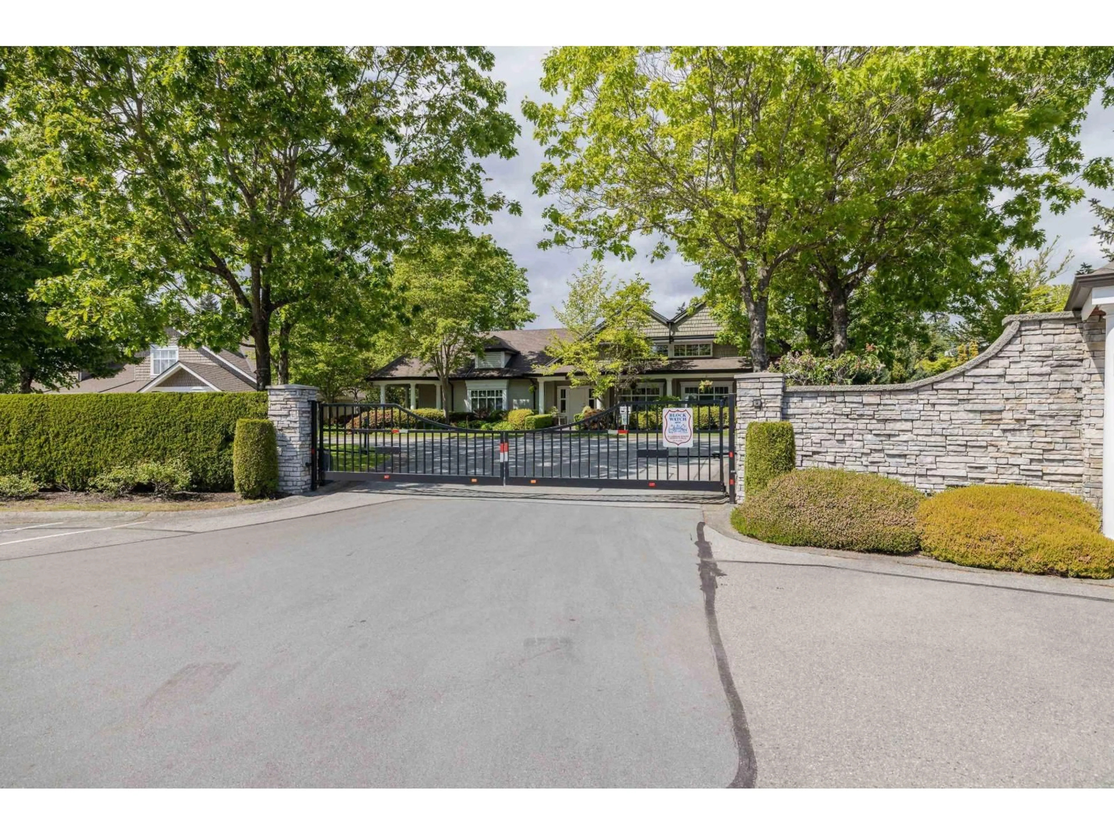 A pic from outside/outdoor area/front of a property/back of a property/a pic from drone, street for 55 - 14877 33 AVENUE, Surrey British Columbia V4P3A3
