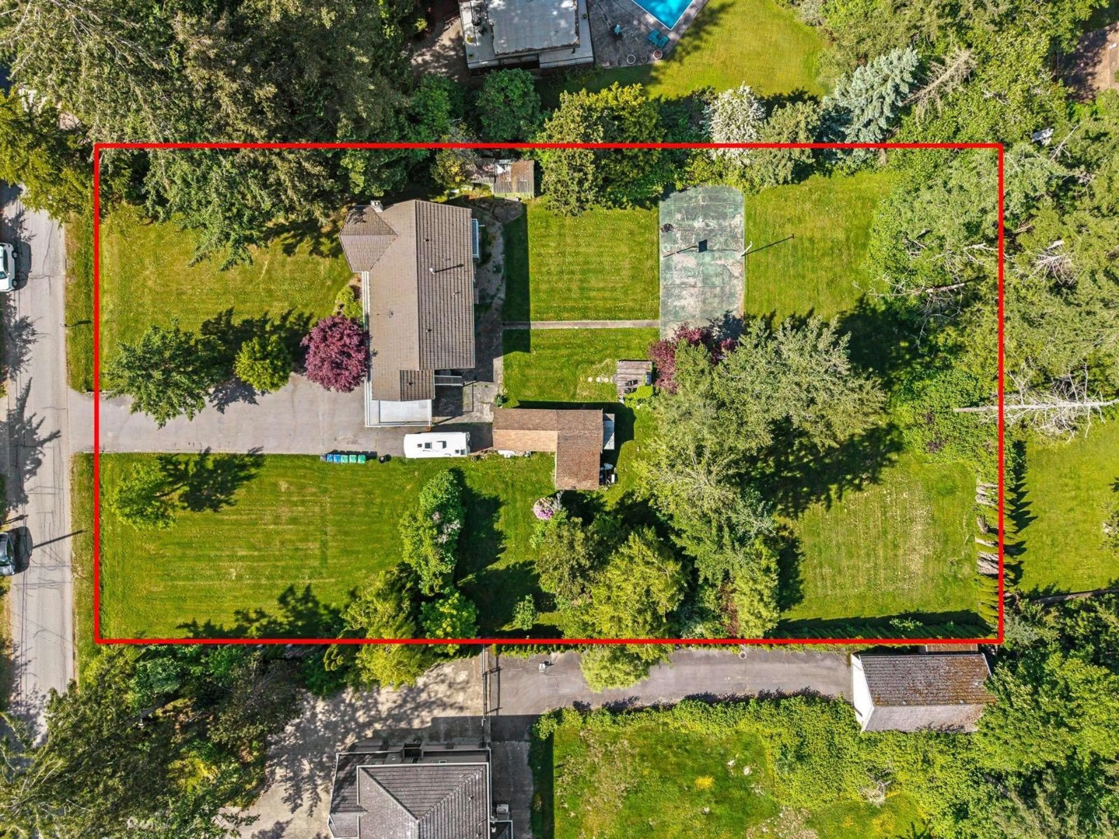A pic from outside/outdoor area/front of a property/back of a property/a pic from drone, street for 2290 171 STREET, Surrey British Columbia V3Z9X6