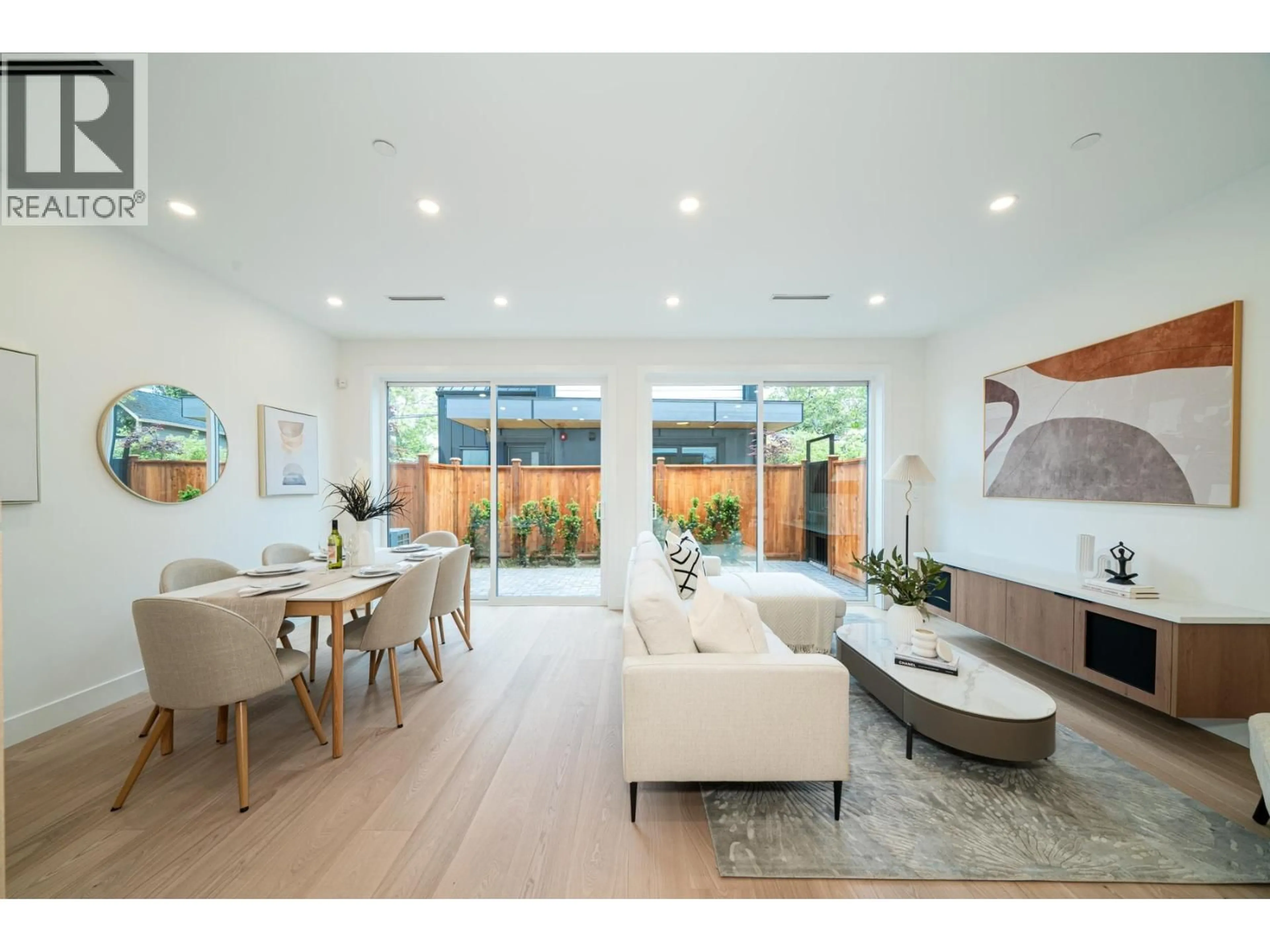 Living room with furniture, unknown for 1935 4TH AVENUE, Vancouver British Columbia V5N1K3