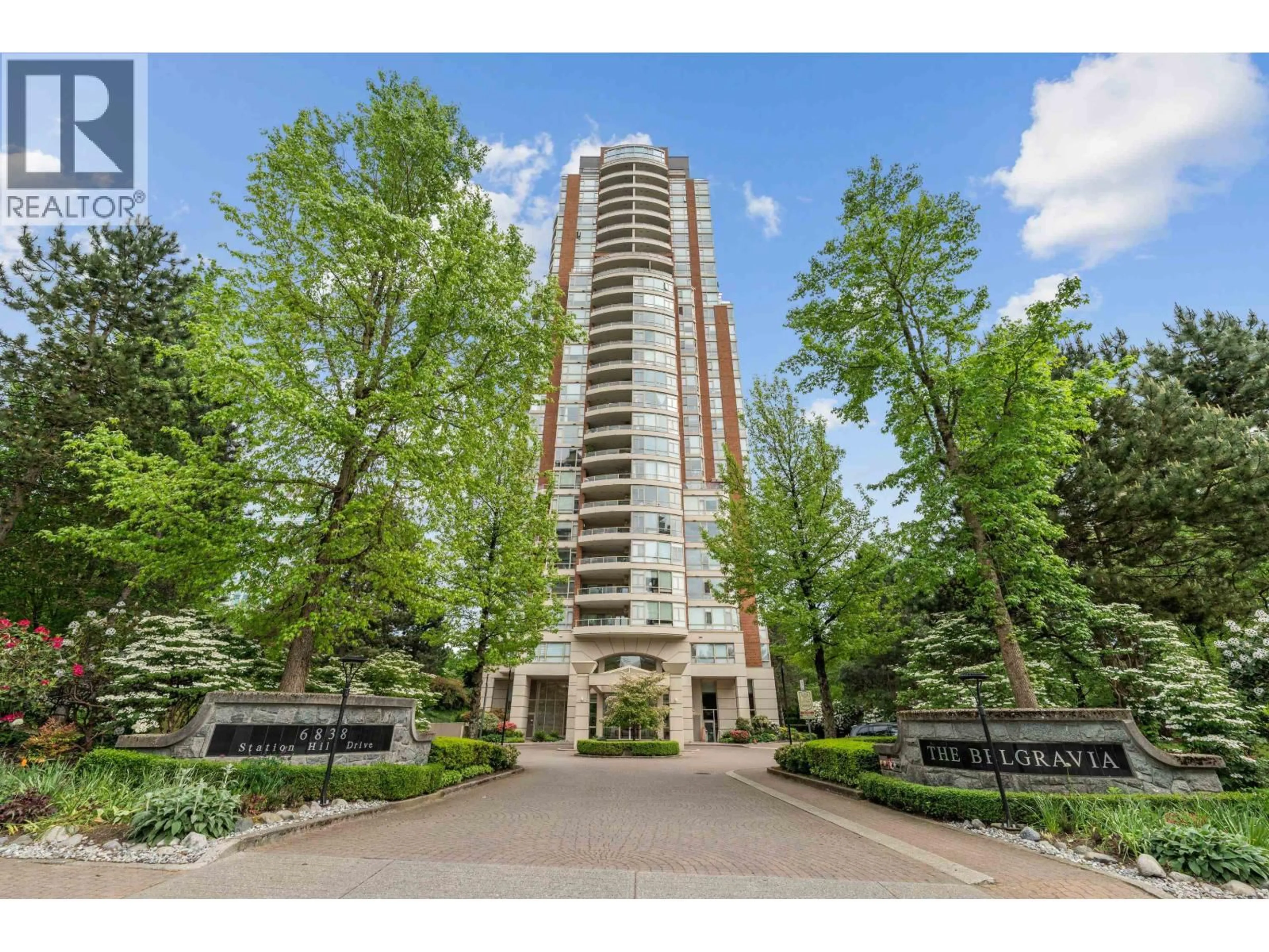 Indoor foyer for 1505 - 6838 STATION HILL DRIVE, Burnaby British Columbia V3N5A4