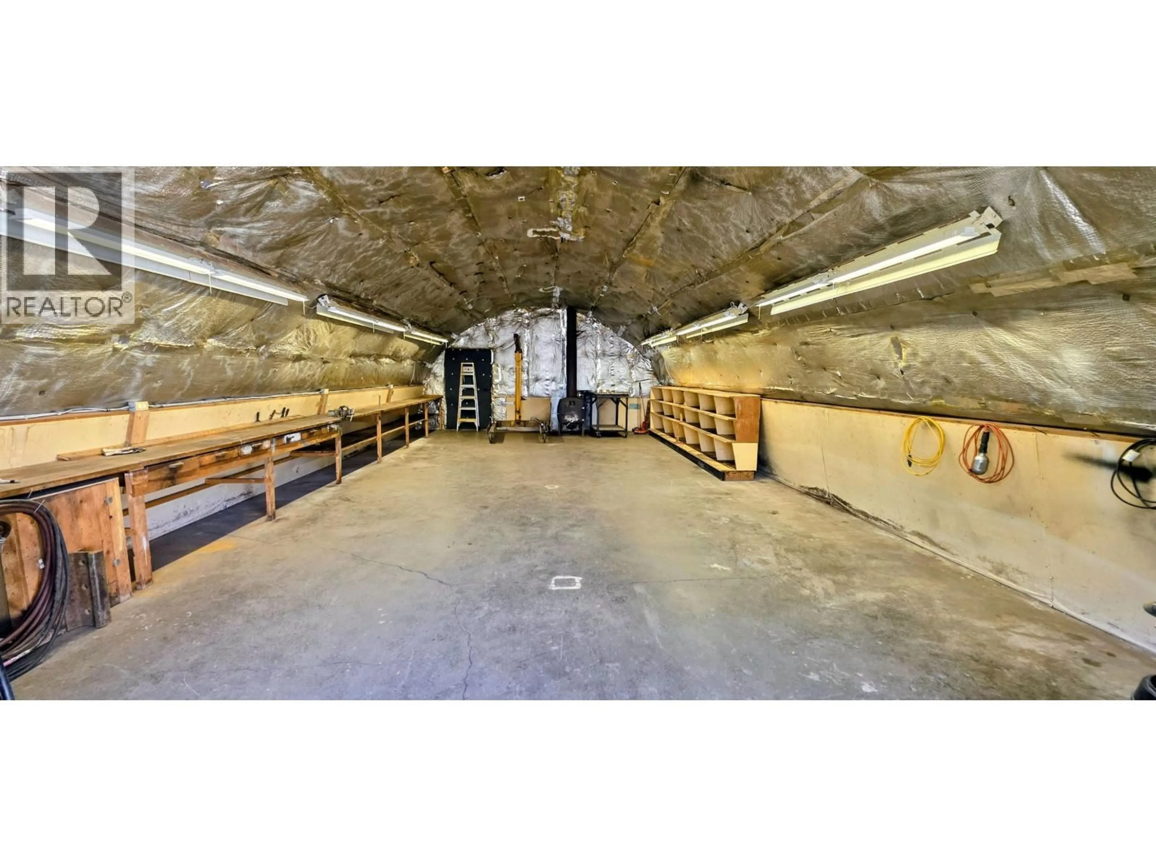 Indoor garage for 9144 KELLY ROAD, Prince George British Columbia V2K2X3