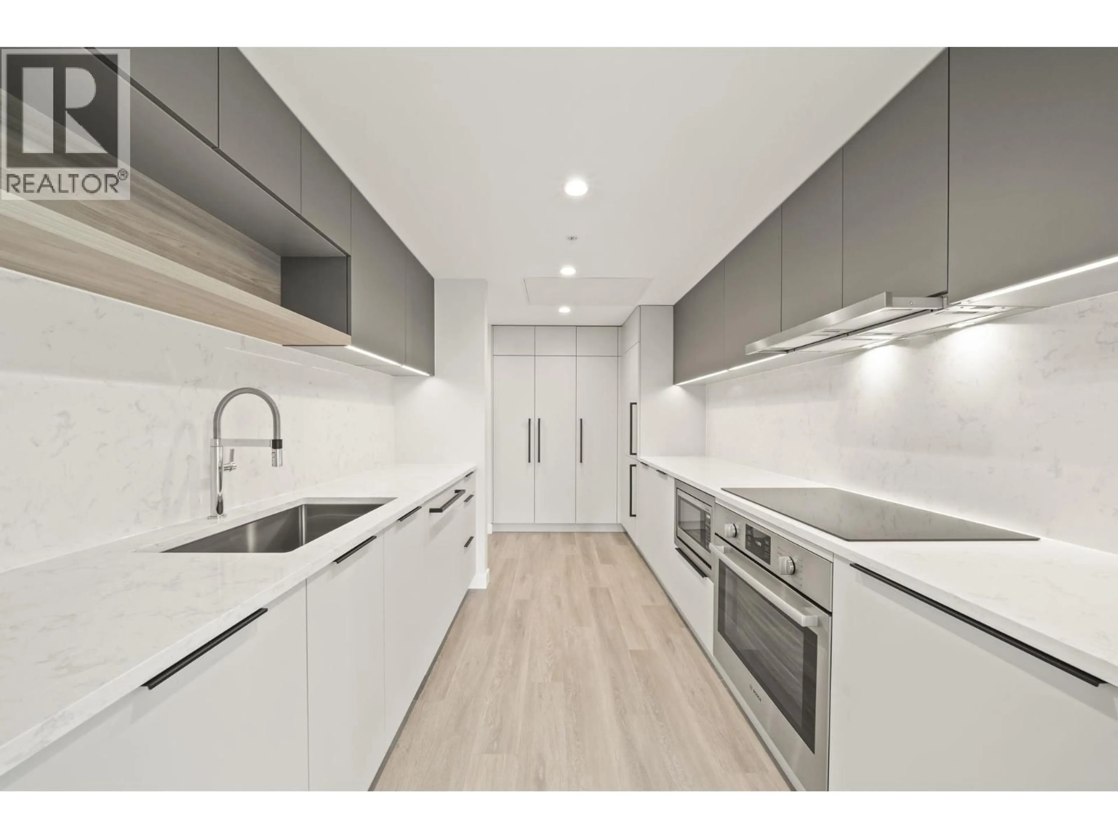 Standard kitchen, unknown for 1204 - 567 EMERSON STREET, Coquitlam British Columbia V3J0M8