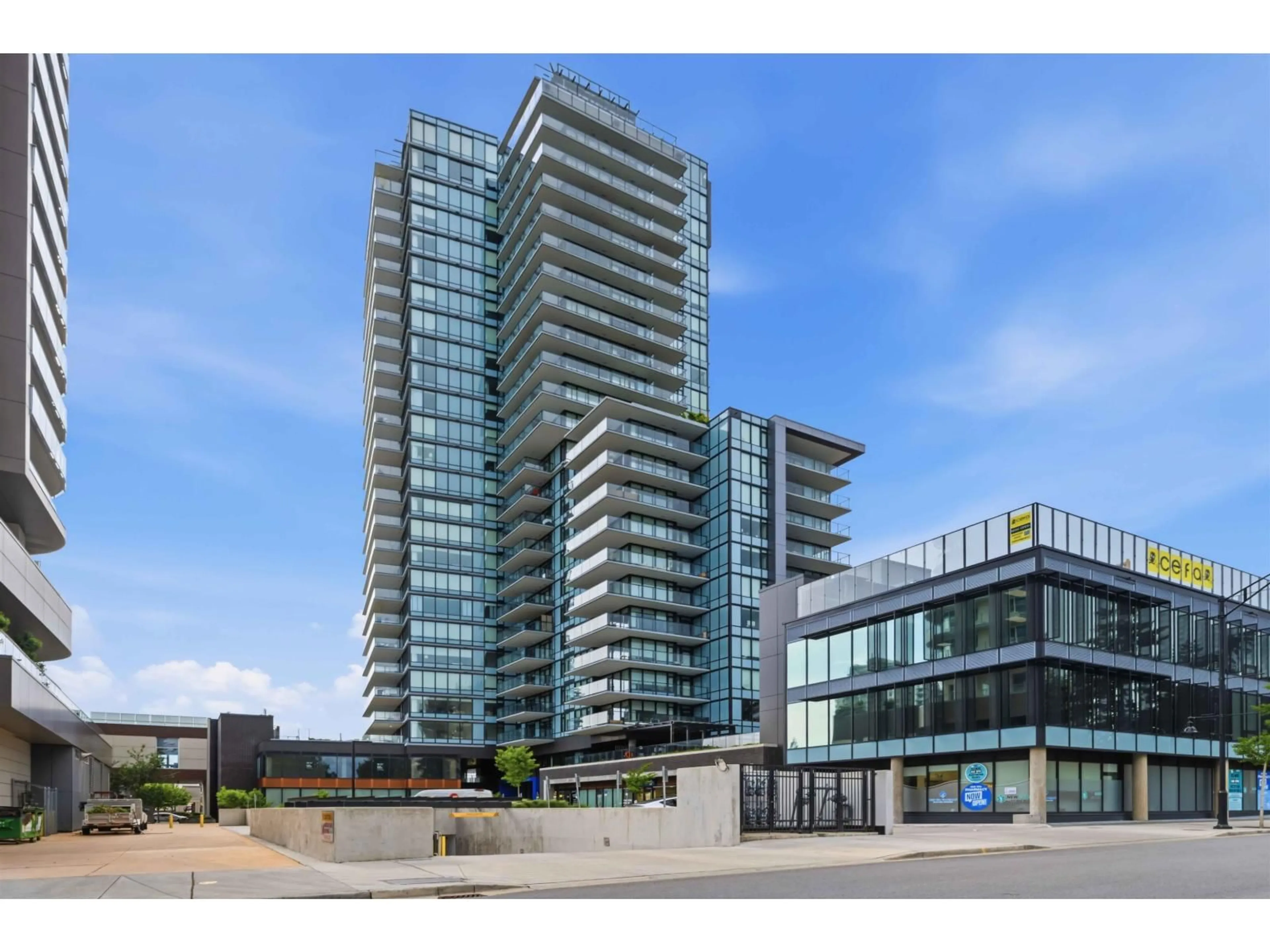 Indoor foyer for 2406 - 1588 JOHNSTON ROAD, Surrey British Columbia V4B0C5