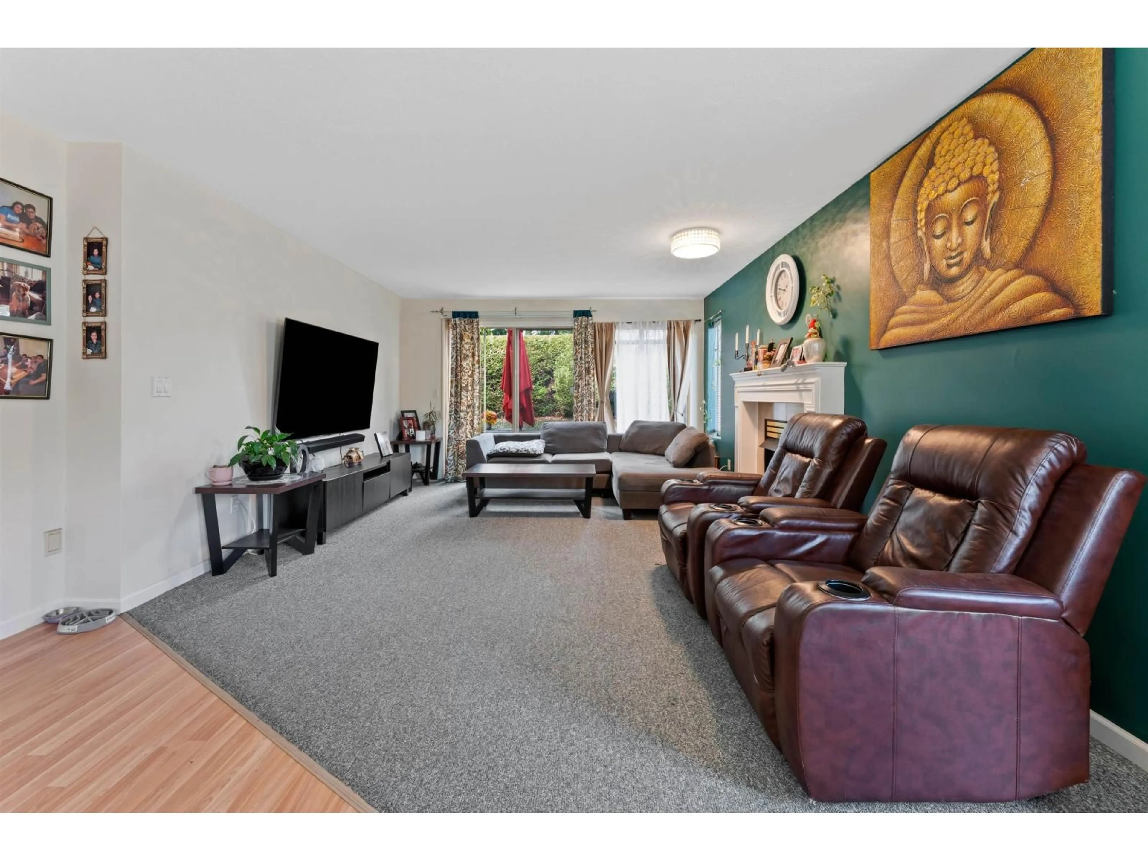 Living room with furniture, unknown for 51 - 15840 84 AVENUE, Surrey British Columbia V4N0W4