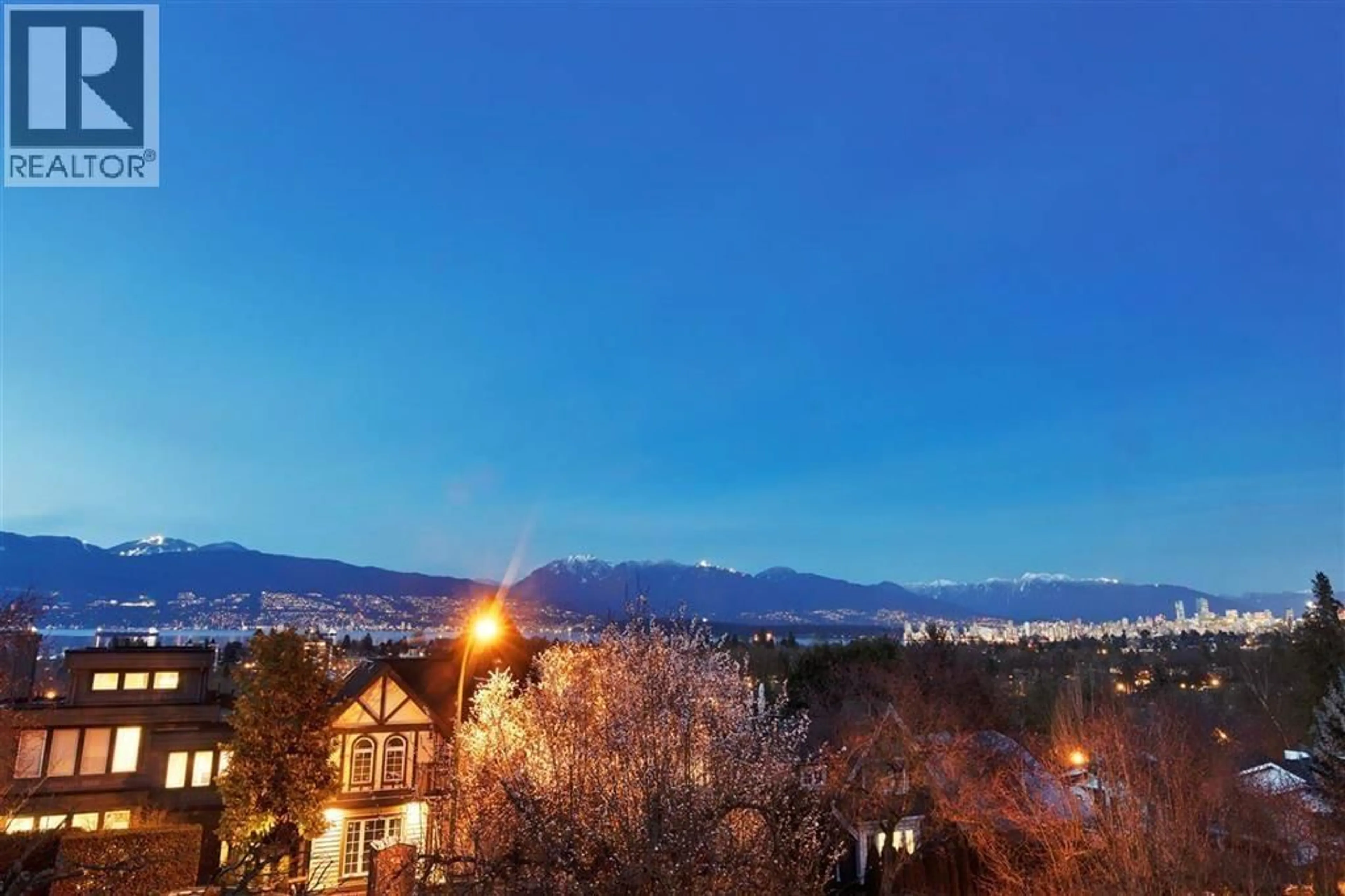 Blurry image for 3770 13TH AVENUE, Vancouver British Columbia V6R2S6