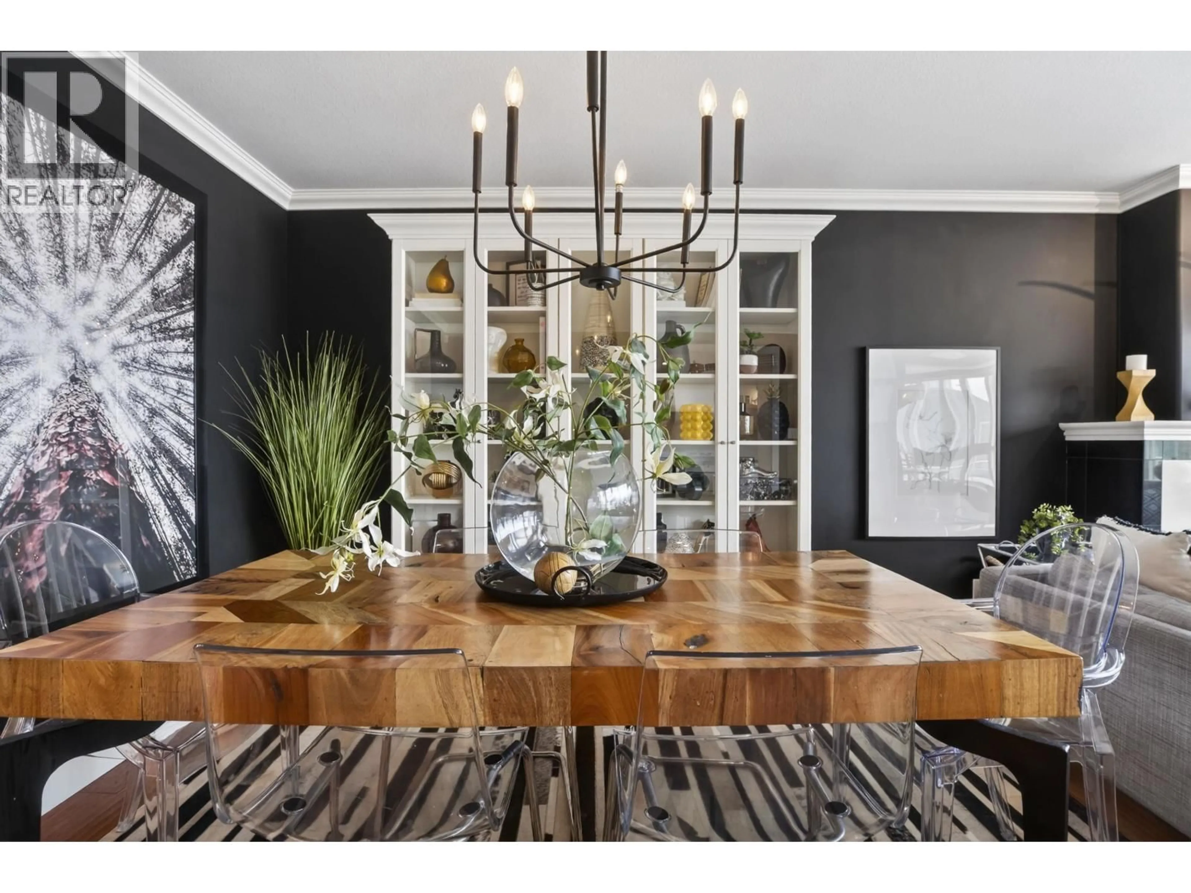 Dining room, wood/laminate floor for 608 - 560 CARDERO STREET, West Vancouver British Columbia V6G3E9