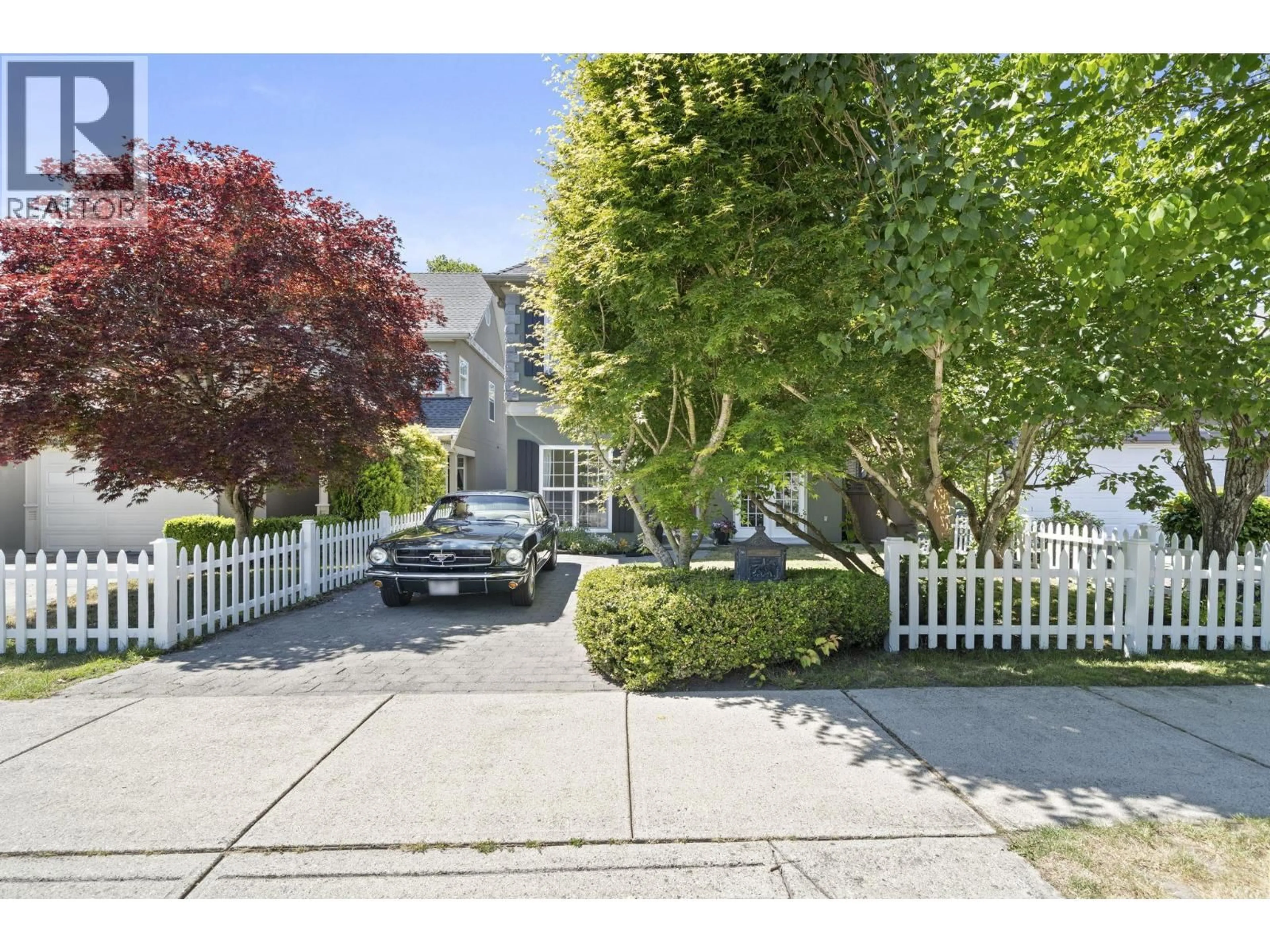 A pic from outside/outdoor area/front of a property/back of a property/a pic from drone, street for 11871 DUNFORD ROAD, Richmond British Columbia V7E3M6