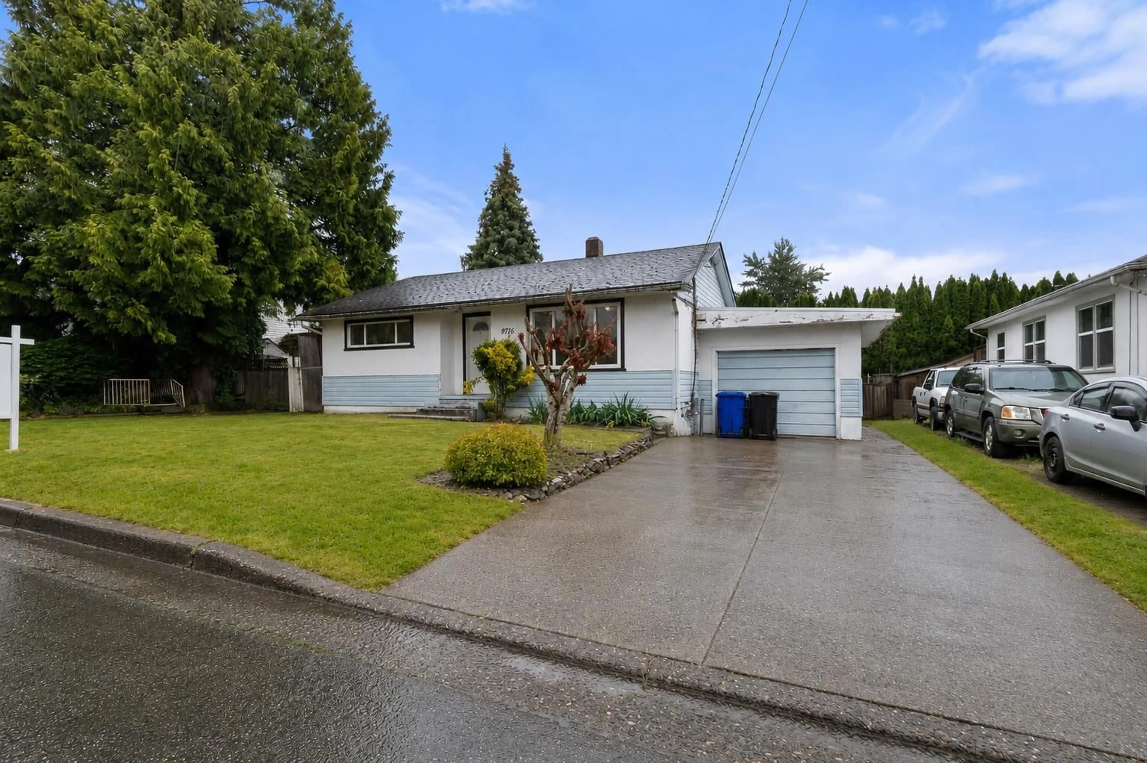 Home with vinyl exterior material, street for 9716 WILLIAMS STREET, Chilliwack British Columbia V2P5G7