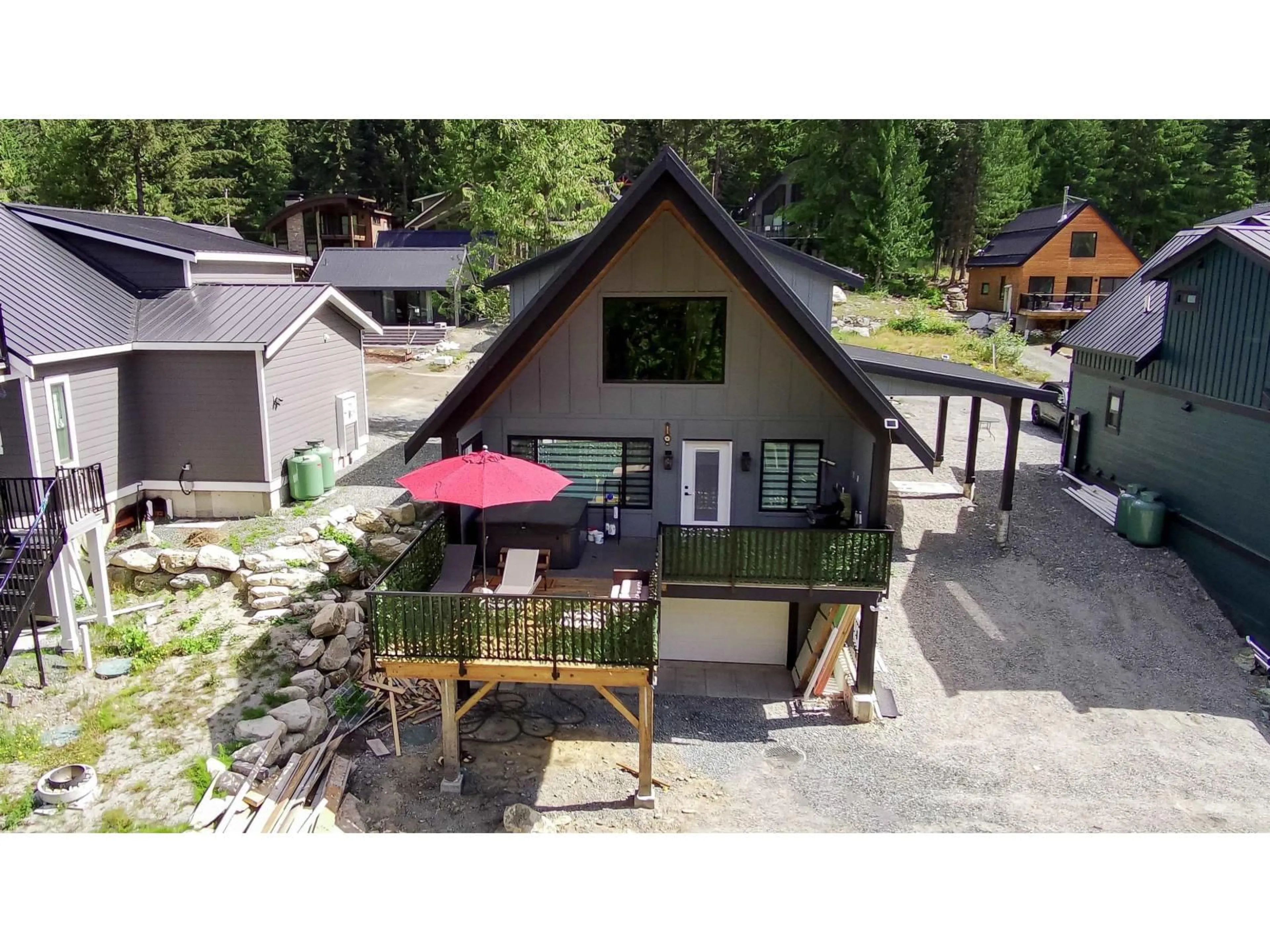 A pic from outside/outdoor area/front of a property/back of a property/a pic from drone, mountain view for HG171 - 71399 GROVE BOULEVARD, Hope British Columbia V0X1L5