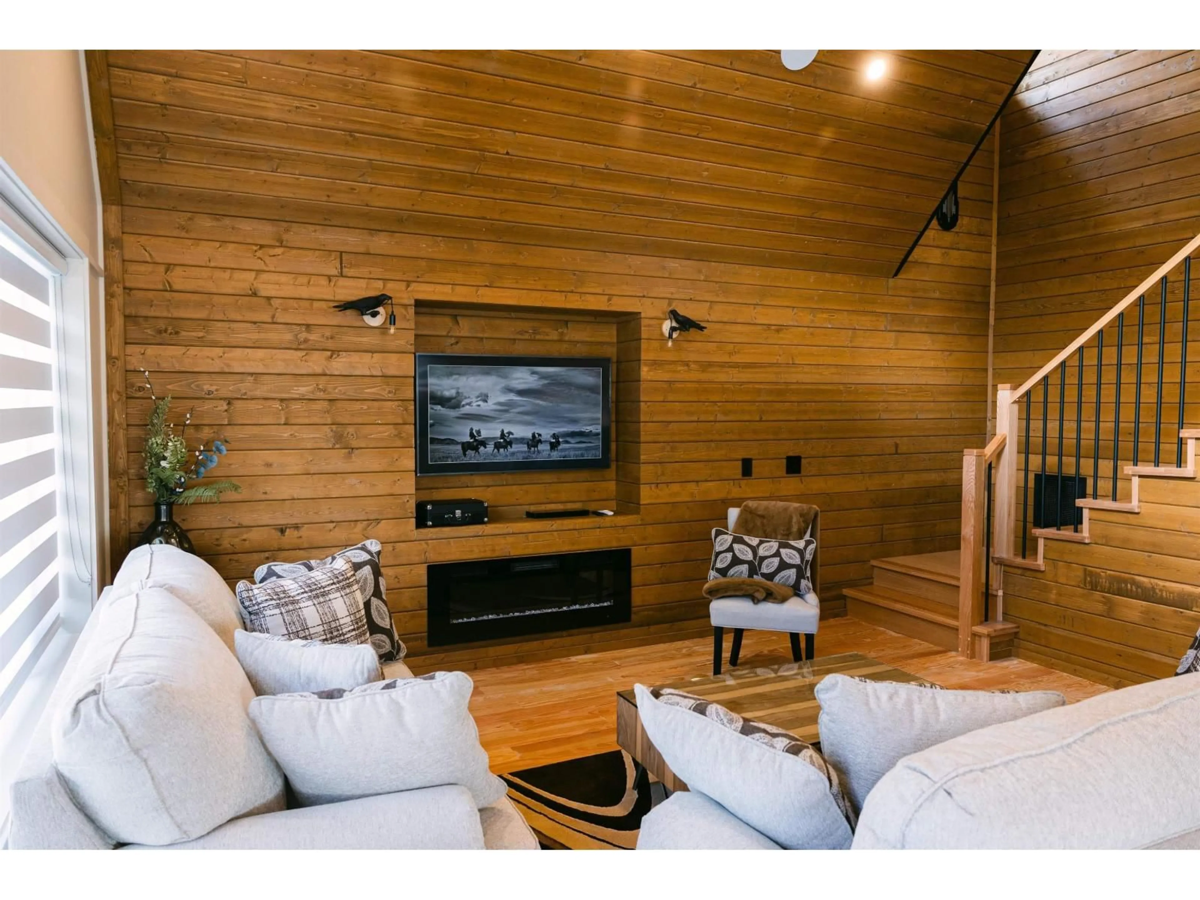 Home theater for HG171 - 71399 GROVE BOULEVARD, Hope British Columbia V0X1L5