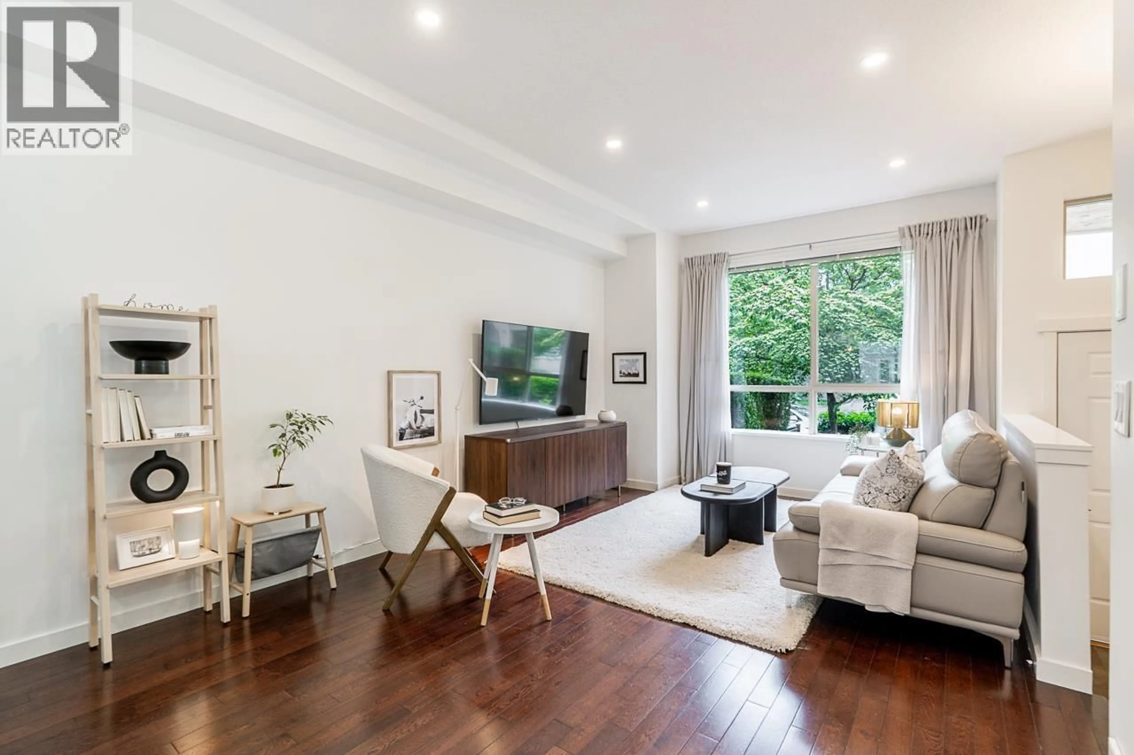 Living room with furniture, wood/laminate floor for 8 - 100 KLAHANIE DRIVE, Port Moody British Columbia V3H5K3