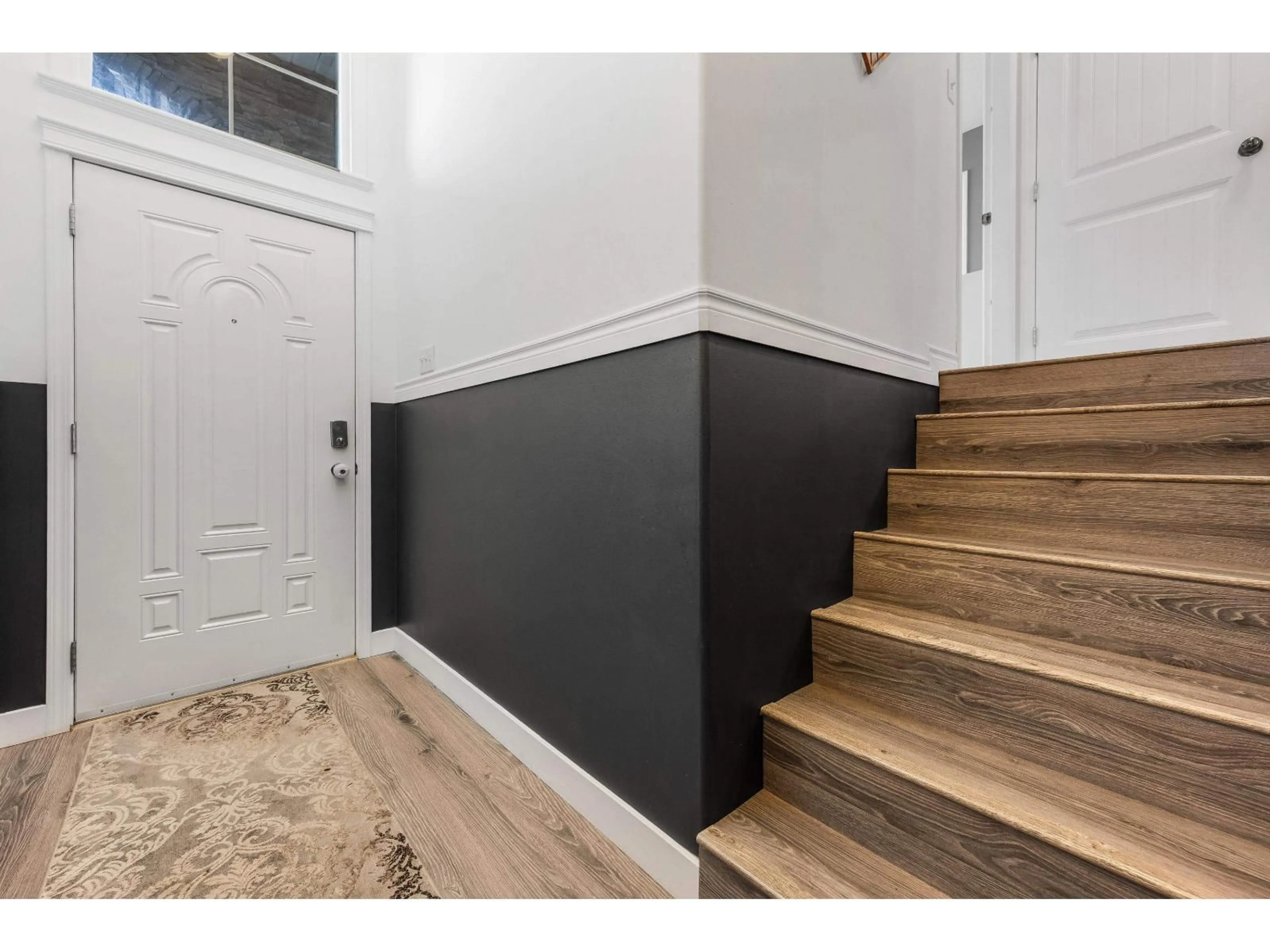 Indoor entryway for 47 - 5965 JINKERSON ROAD, Chilliwack British Columbia V2R5Z7