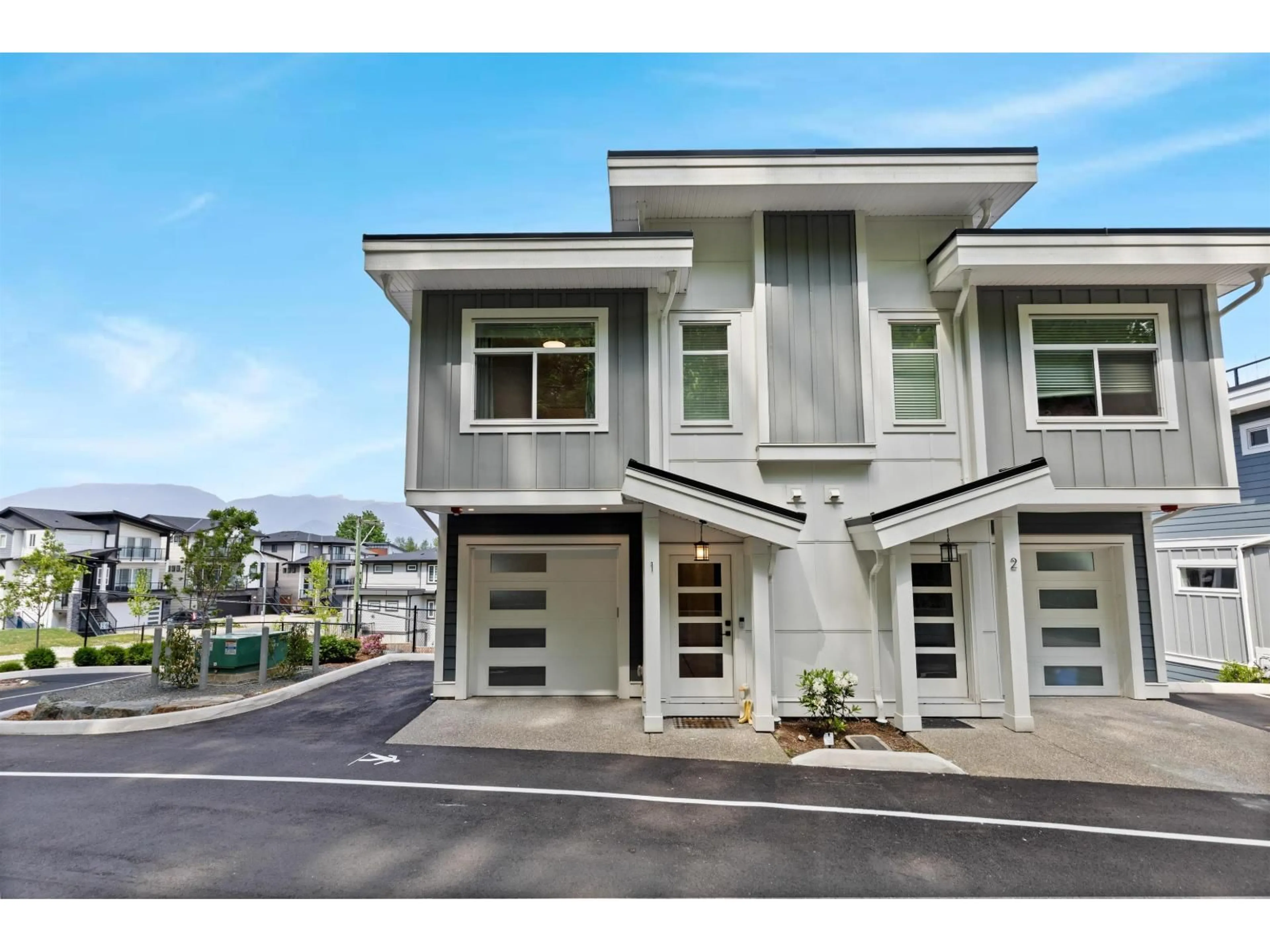 Home with vinyl exterior material, street for 1 - 43998 CHILLIWACK MOUNTAIN ROAD, Chilliwack British Columbia V2R4A1