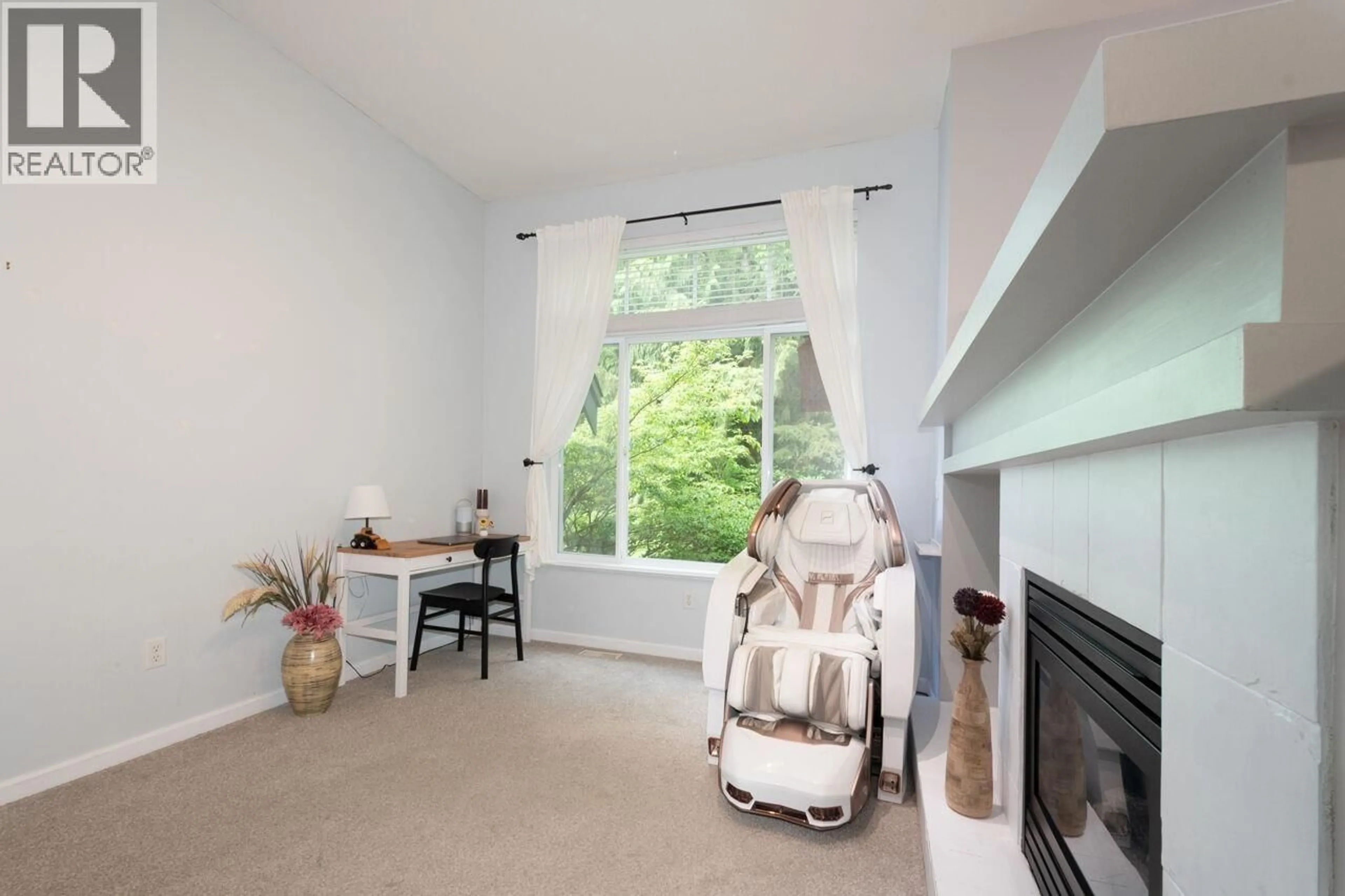 Living room with furniture, unknown for 28 - 50 PANORAMA PLACE, Port Moody British Columbia V3H5H5