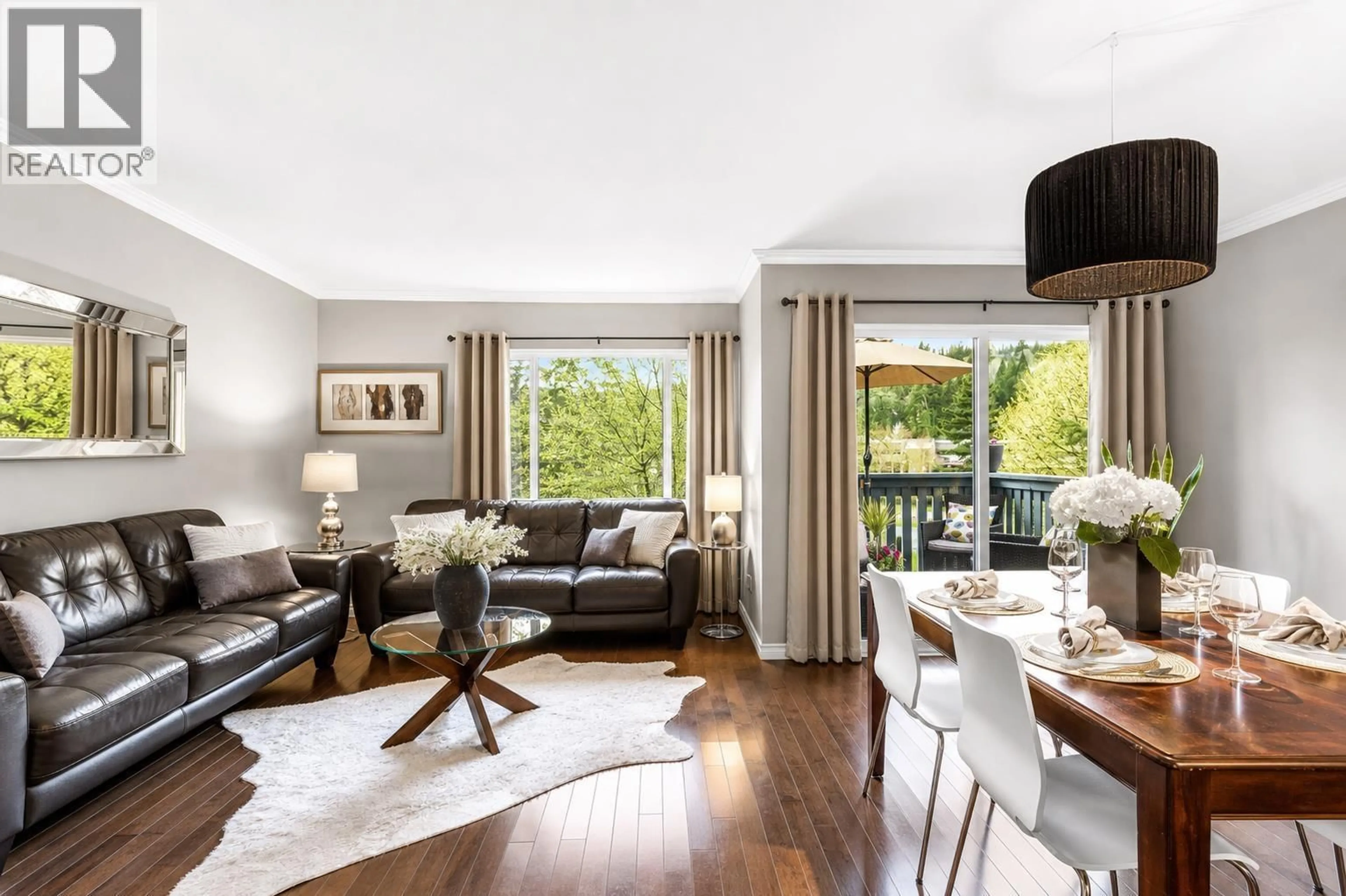 Living room with furniture, wood/laminate floor for 536 LEHMAN PLACE, Port Moody British Columbia V3H3Z6