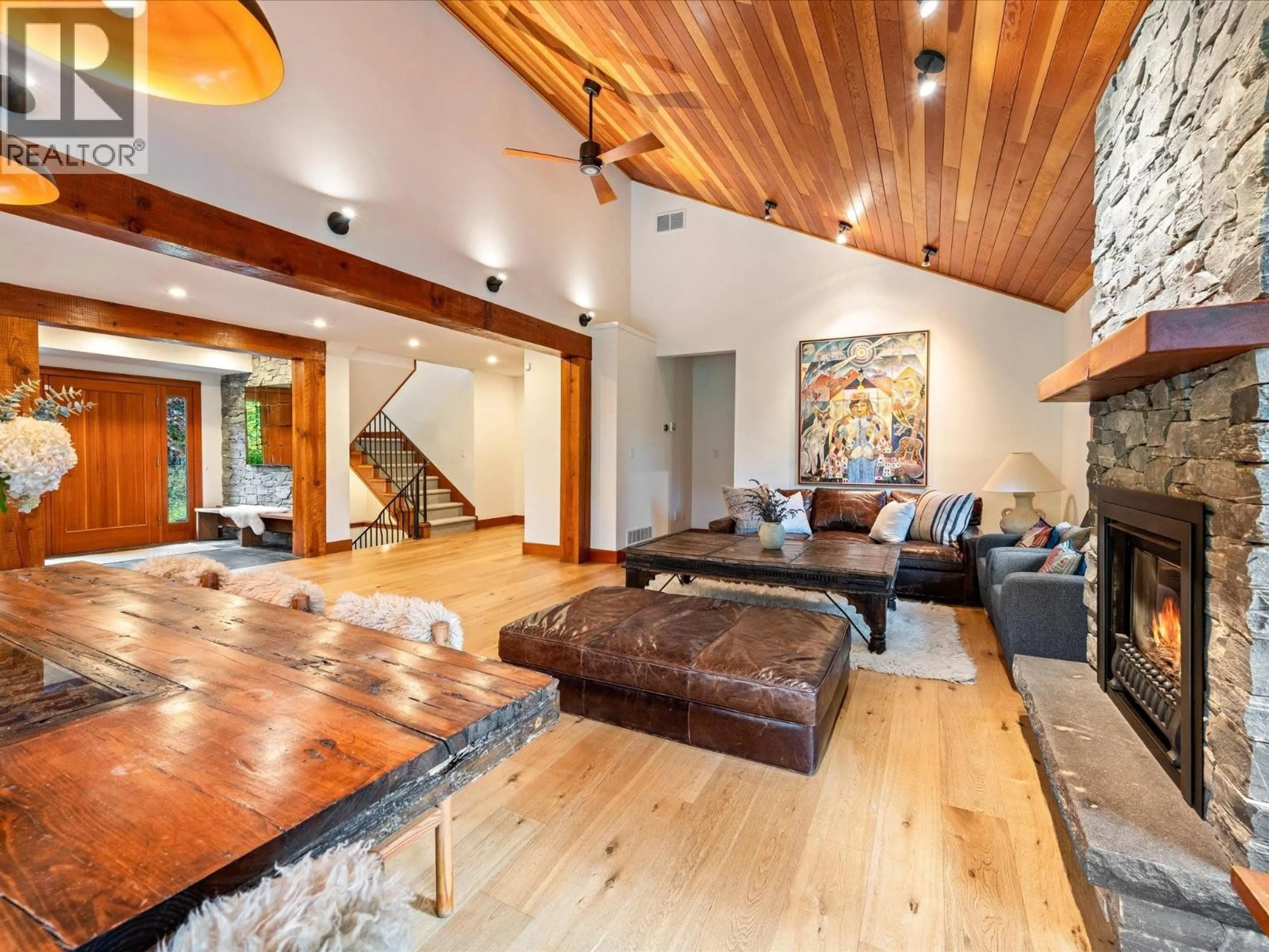 Living room with furniture, wood/laminate floor for 8745 IDYLWOOD PLACE, Whistler British Columbia V8E0G1