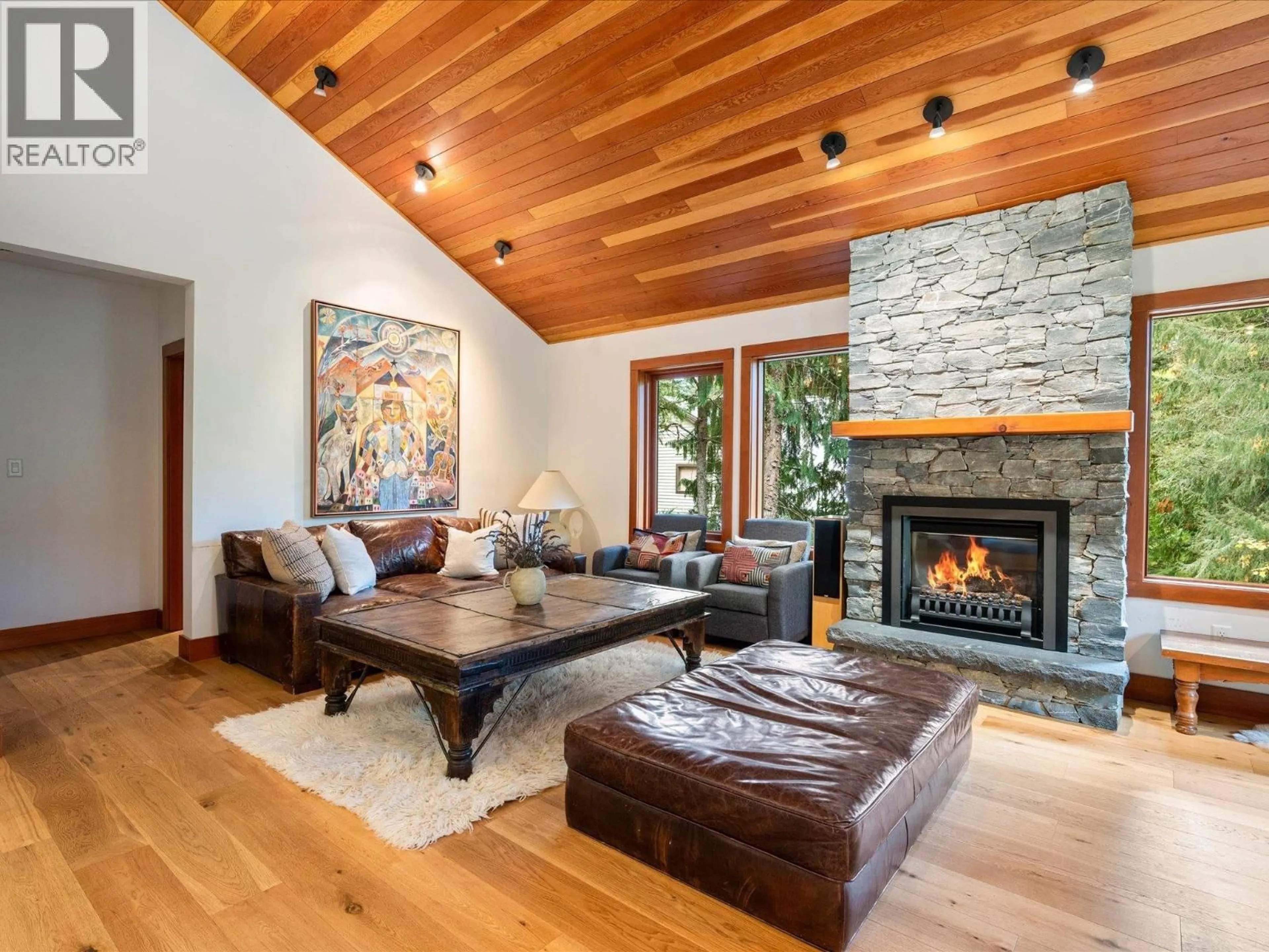 Living room with furniture, wood/laminate floor for 8745 IDYLWOOD PLACE, Whistler British Columbia V8E0G1