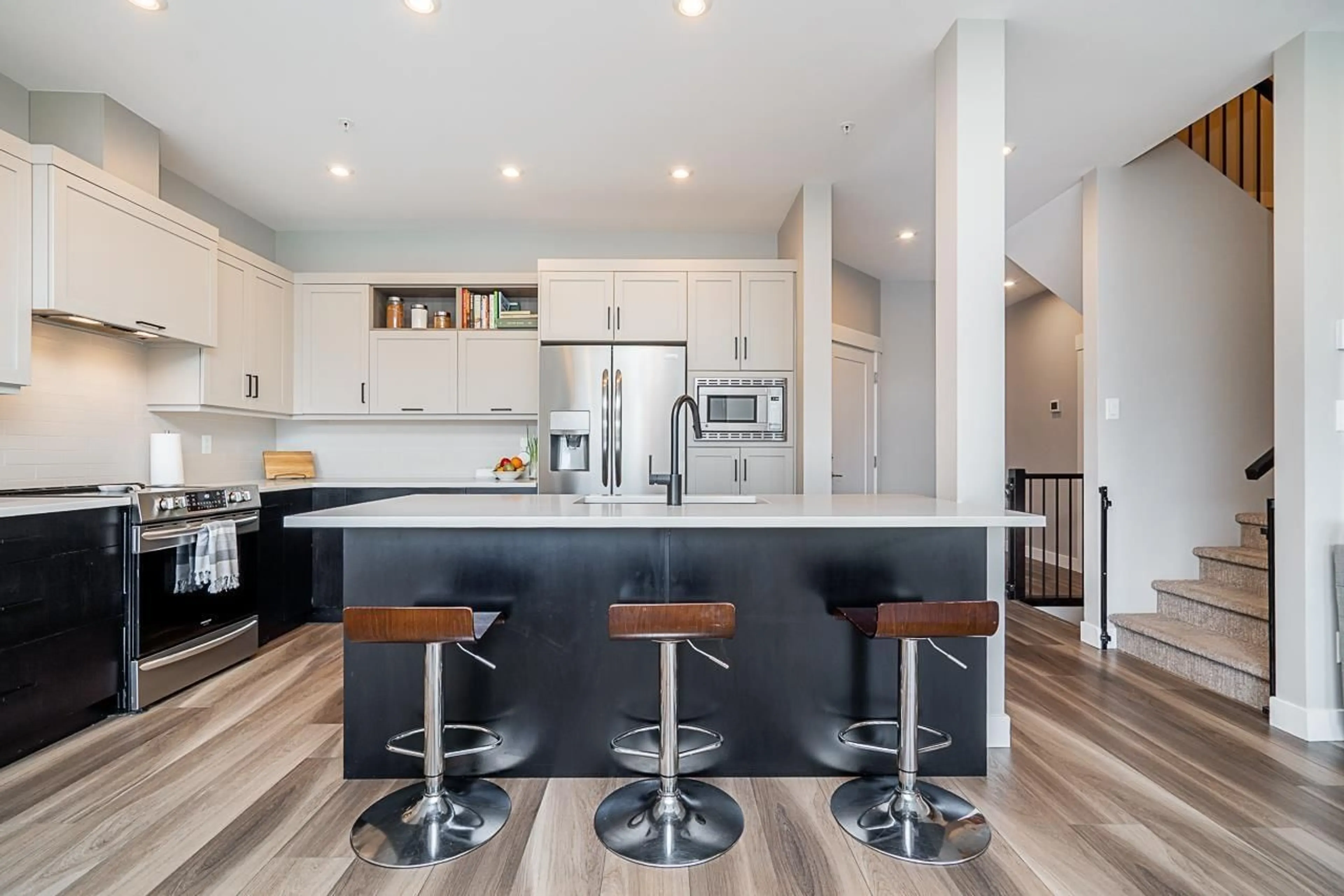 Open concept kitchen, unknown for 5 - 43575 CHILLIWACK MOUNTAIN ROAD, Chilliwack British Columbia V2R6B9
