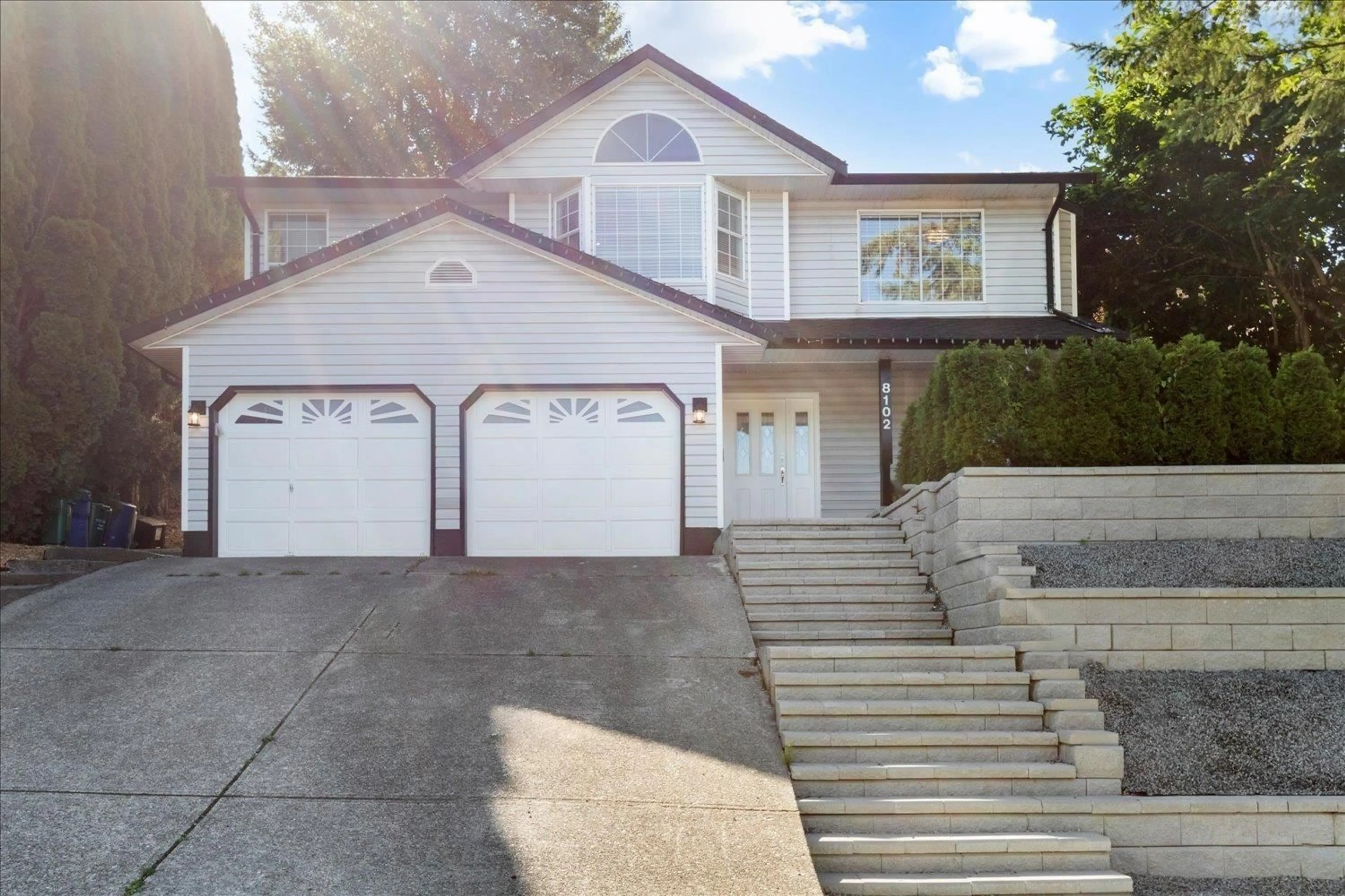 Home with vinyl exterior material, street for 8102 KNIGHT AVENUE, Mission British Columbia V2V6A8