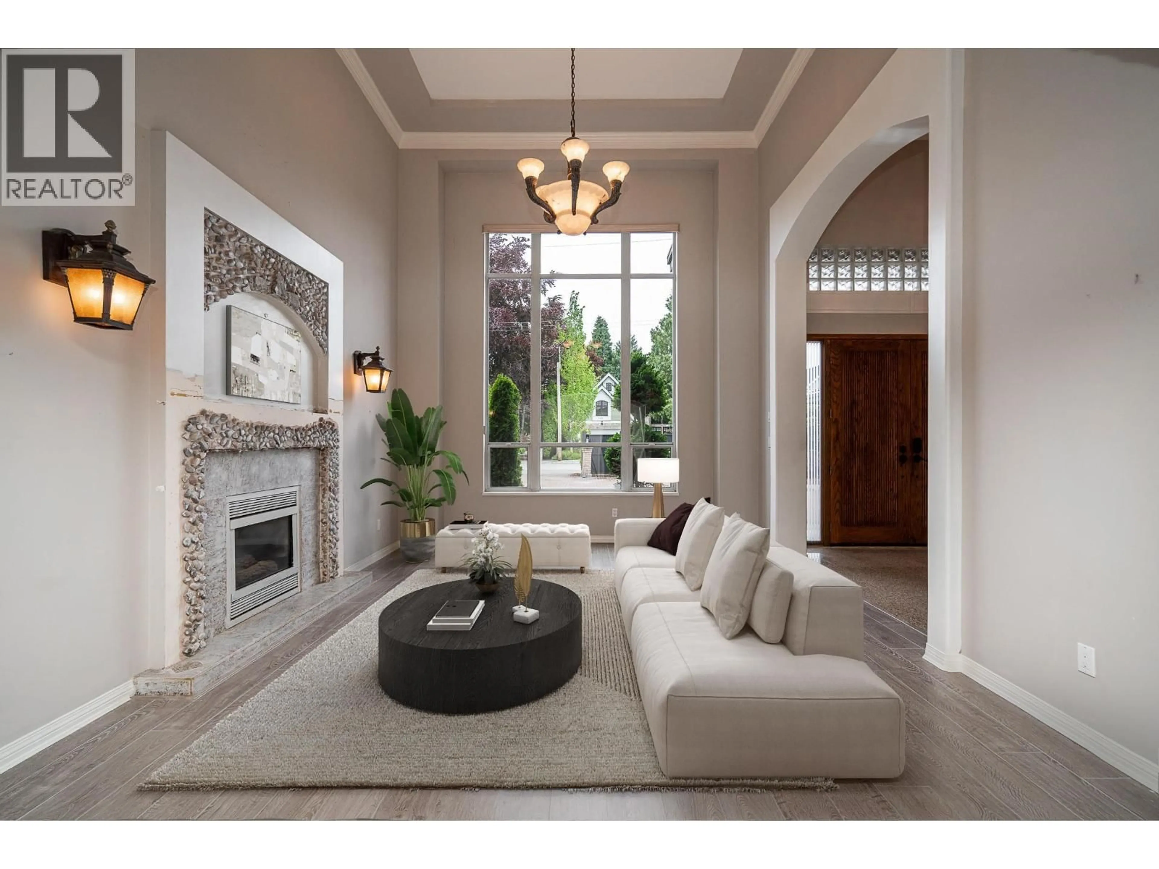 Living room with furniture, ceramic/tile floor for 5740 MONCTON STREET, Richmond British Columbia V7E3B4