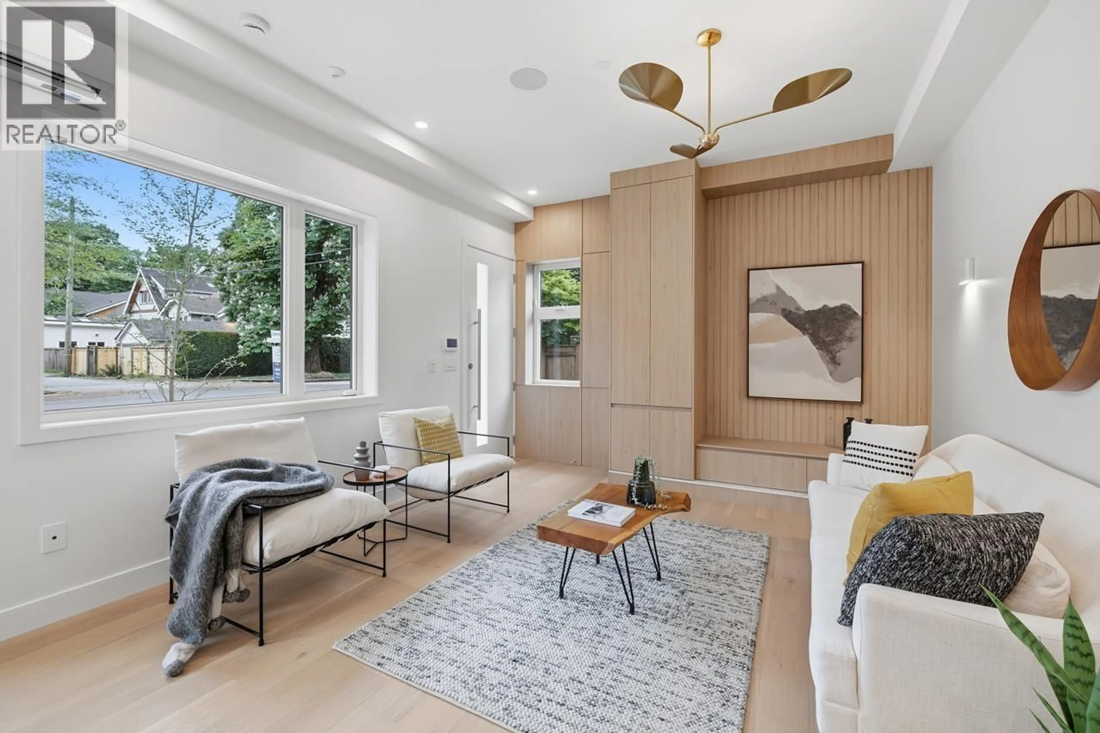 Living room with furniture, unknown for 1 - 2511 KITCHENER STREET, Vancouver British Columbia V5K3C7