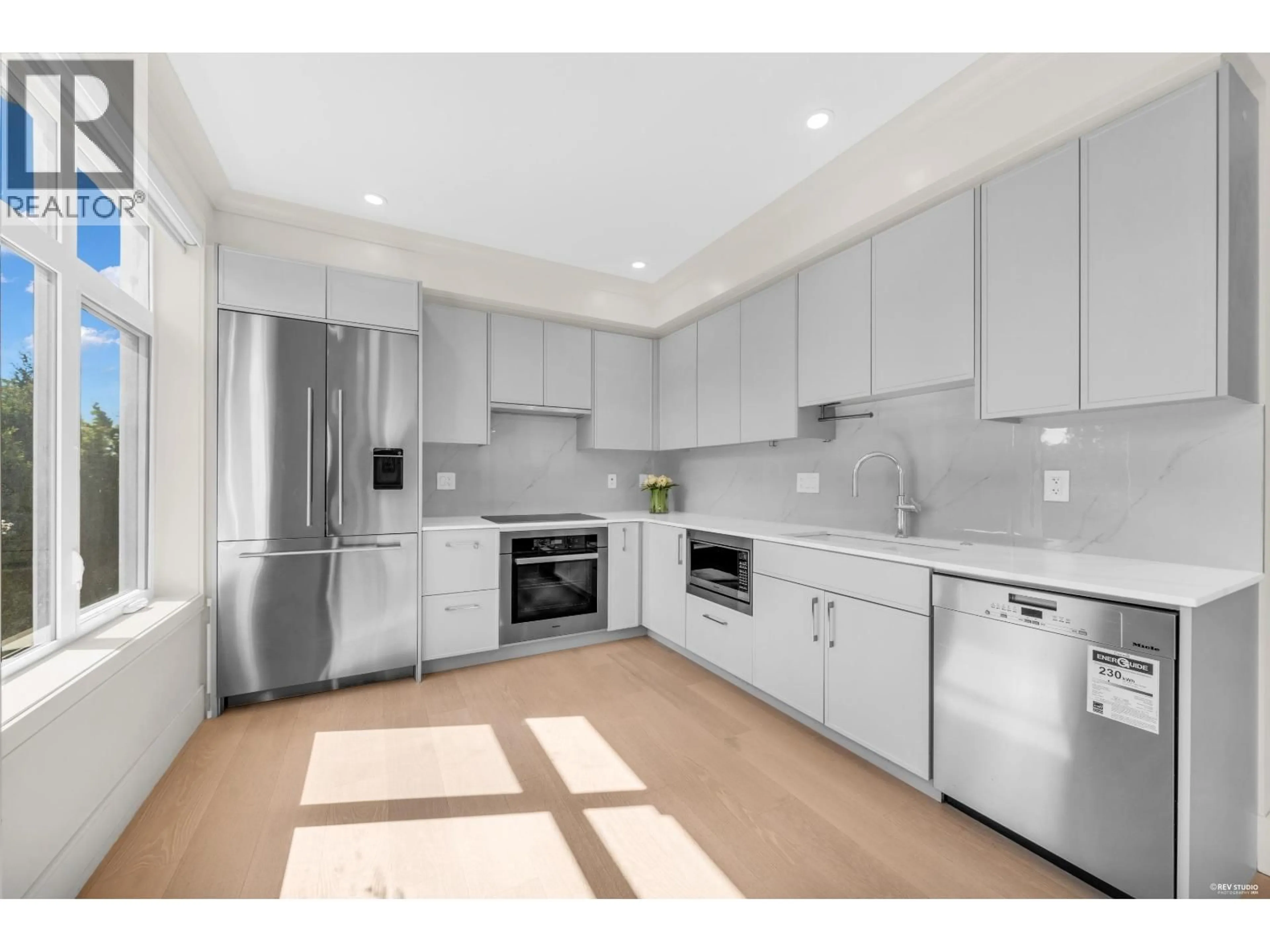 Unknown for 7711 GRANVILLE STREET, Vancouver British Columbia V6P4Y9