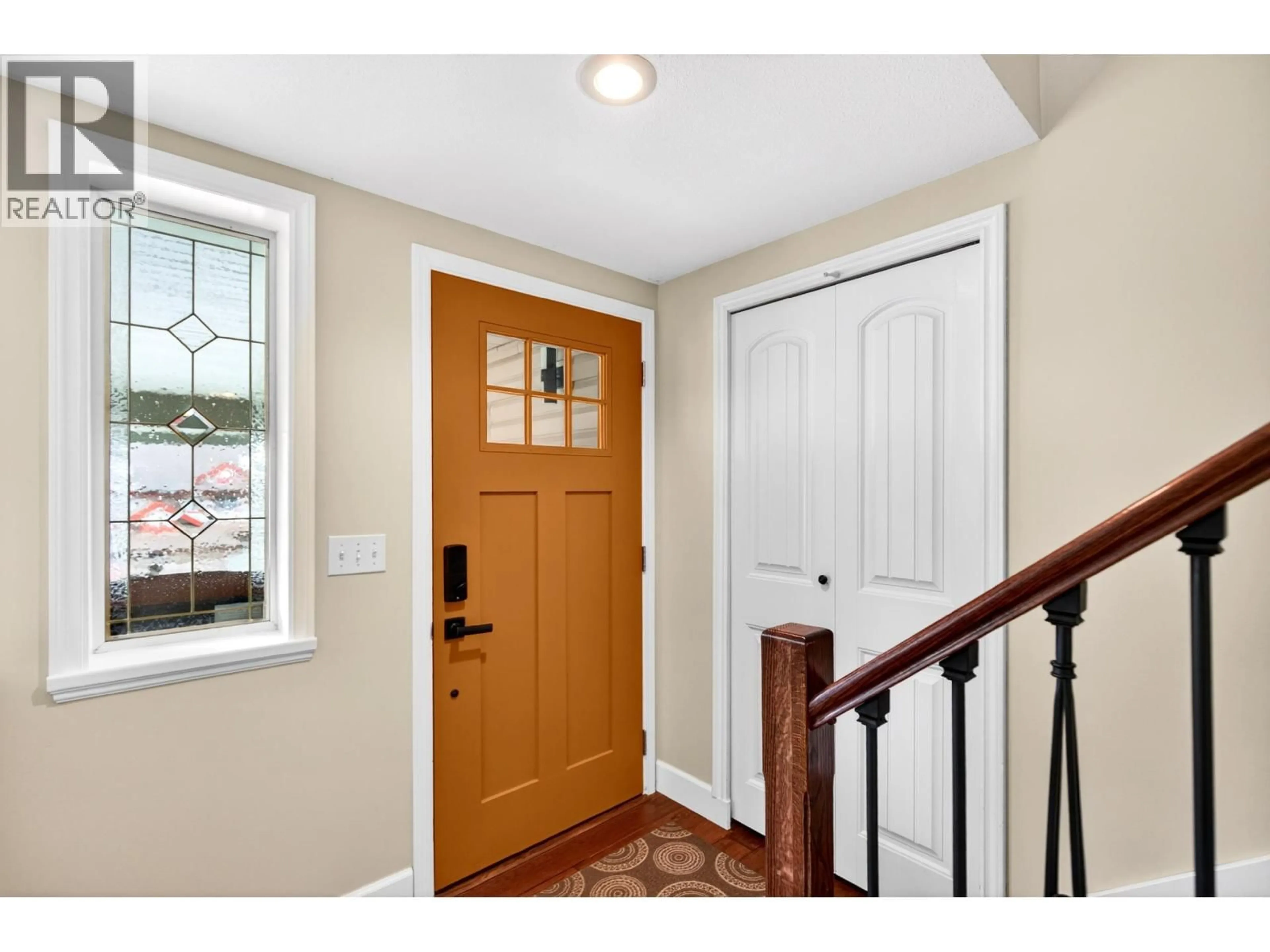 Indoor entryway for 2411 MAGELLAN COURT, Coquitlam British Columbia V3K6P8
