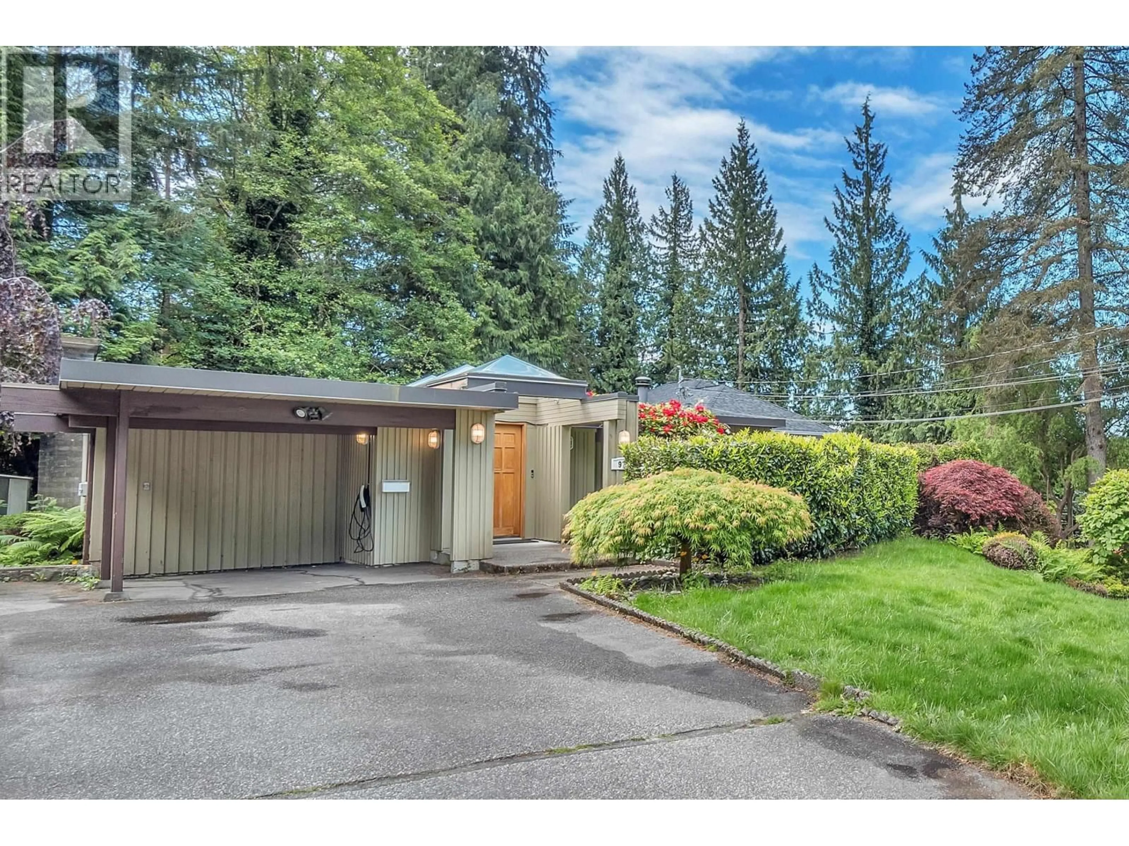 Unknown for 977 BELVEDERE DRIVE, North Vancouver British Columbia V7R2C2